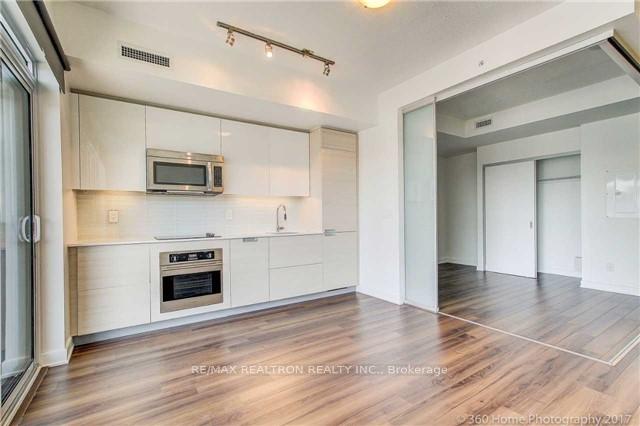 Photo 3 of Unit 2110, 210 Simcoe Street, Toronto, Kensington-Chinatown — HOMEH