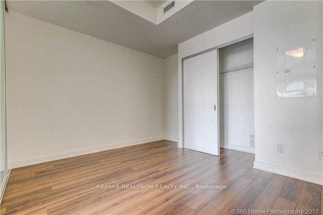 Photo 7 of Unit 2110, 210 Simcoe Street, Toronto, Kensington-Chinatown — HOMEH
