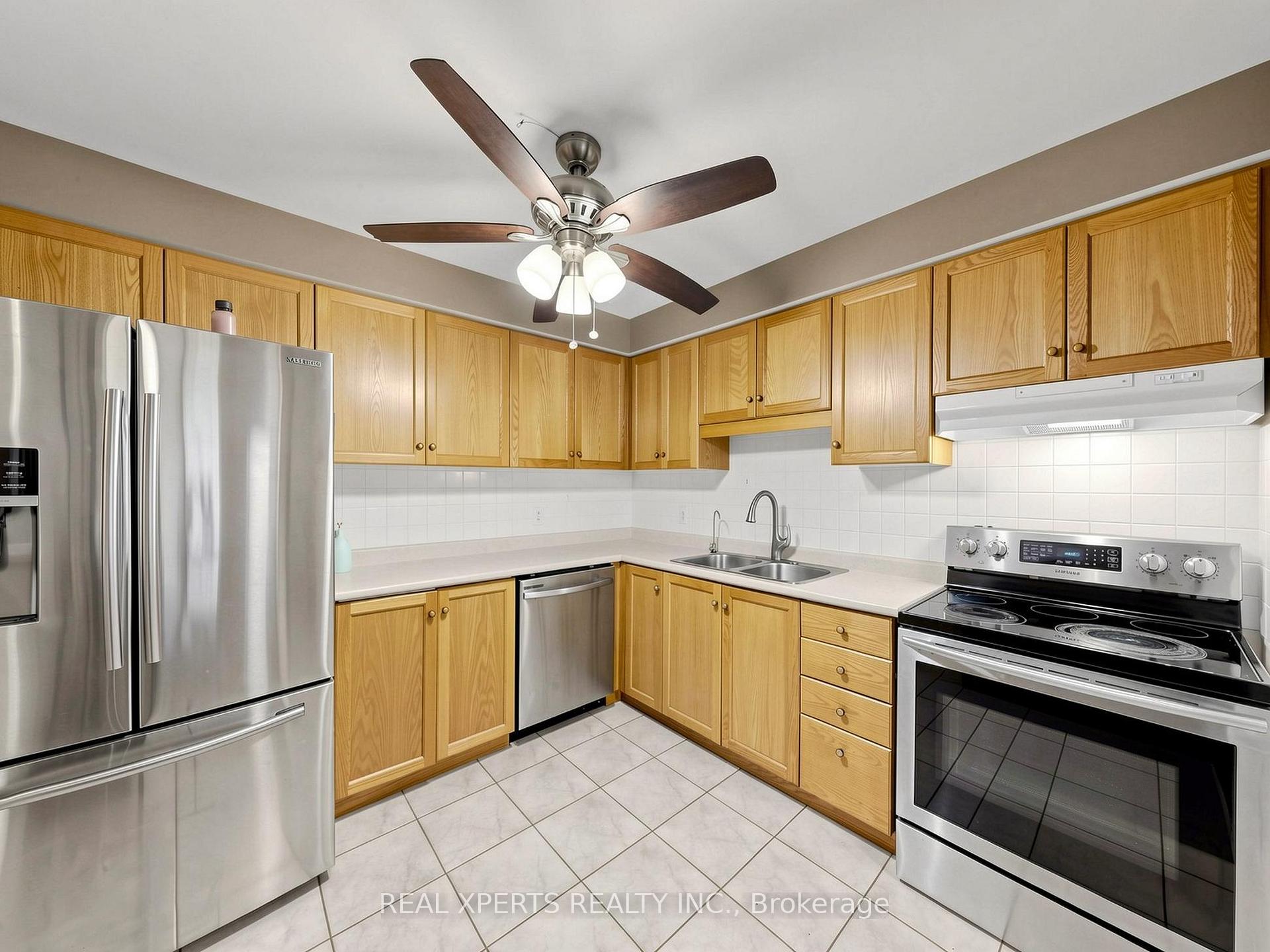 Photo 9 of Unit 34, 346 Highland Road W, Hamilton, Stoney Creek — HOMEH