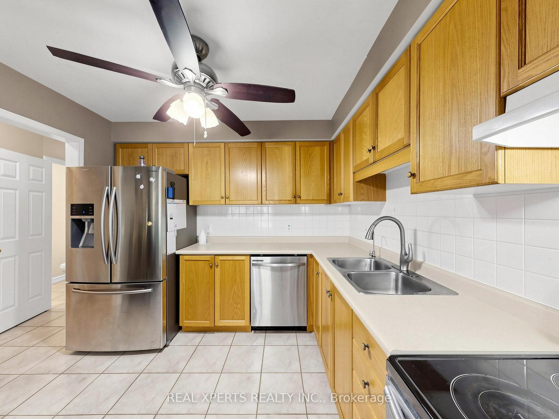Photo 12 of Unit 34, 346 Highland Road W, Hamilton, Stoney Creek — HOMEH
