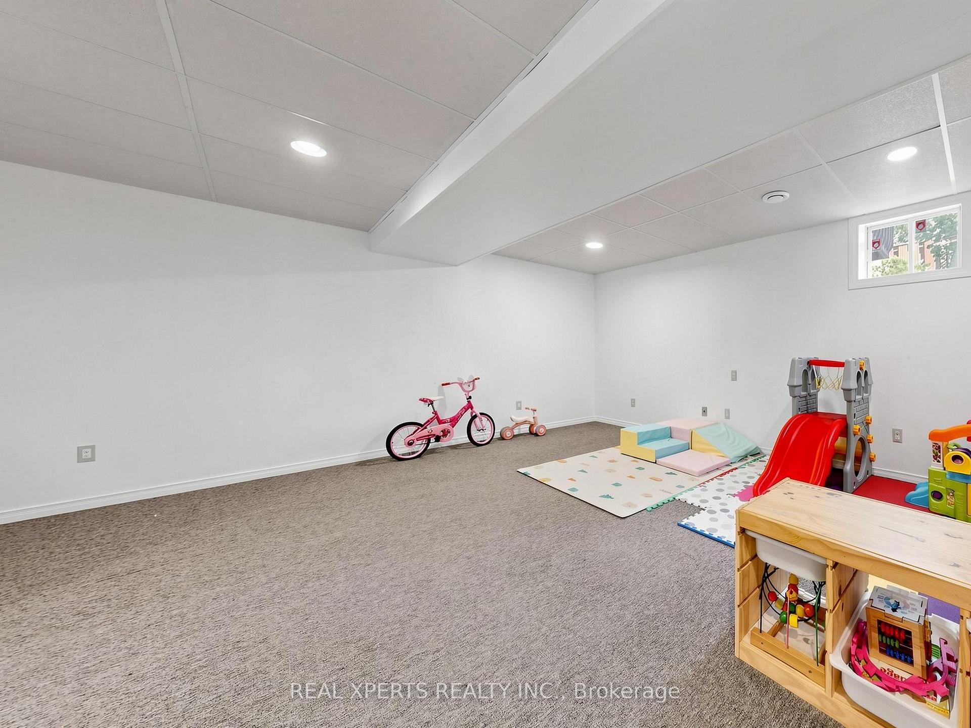 Photo 30 of Unit 34, 346 Highland Road W, Hamilton, Stoney Creek — HOMEH