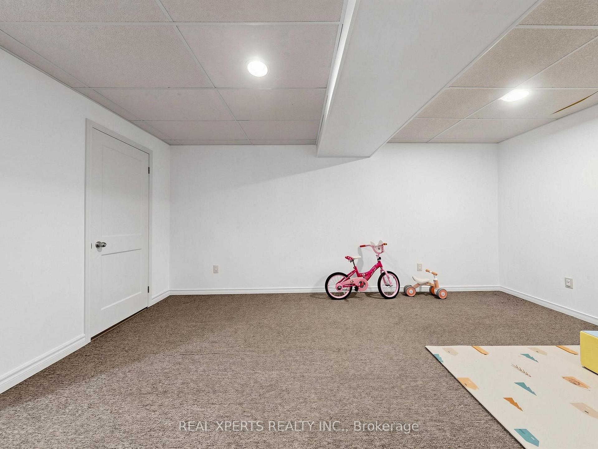 Photo 31 of Unit 34, 346 Highland Road W, Hamilton, Stoney Creek — HOMEH