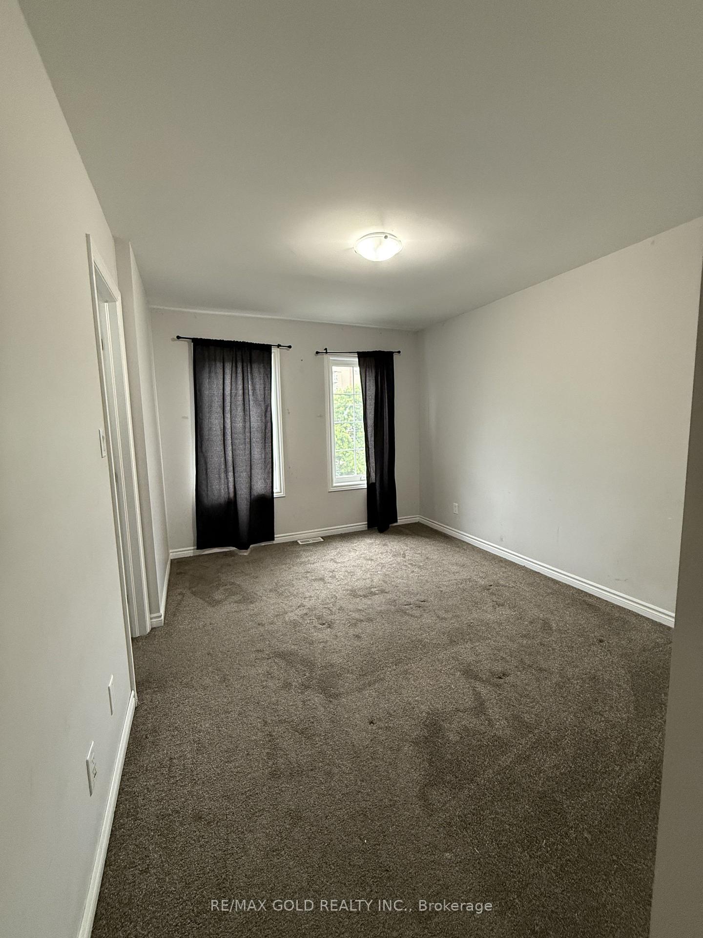 Photo 10 of 1183 Duke Street, Cambridge, Preston Centre — HOMEH