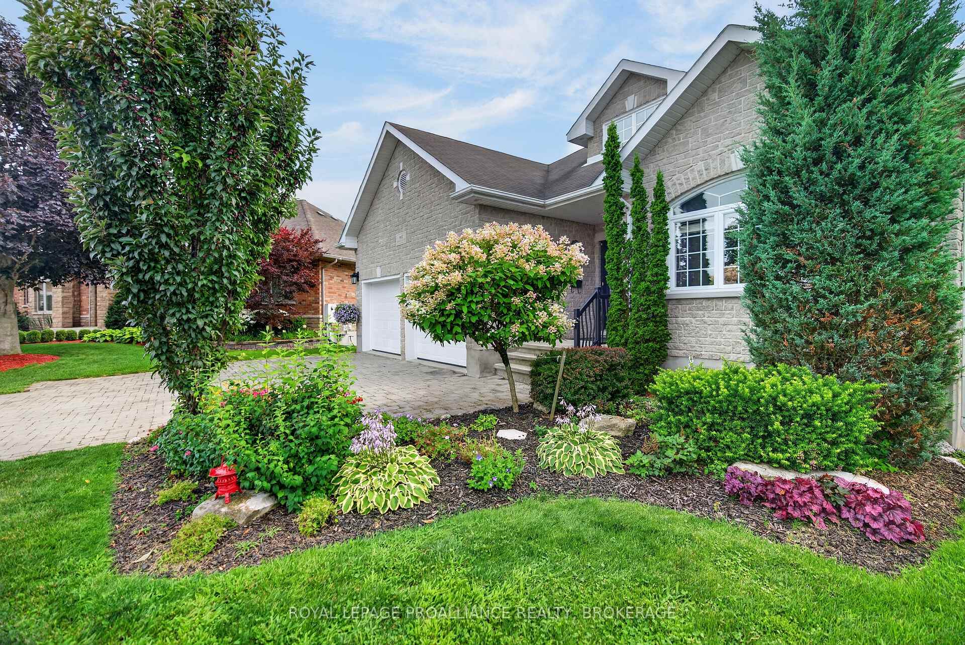Photo 3 of 995 Granite Court, Kingston, East Gardiners Rd — HOMEH