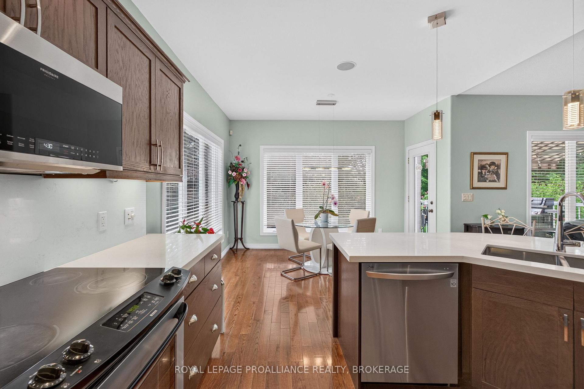 Photo 11 of 995 Granite Court, Kingston, East Gardiners Rd — HOMEH