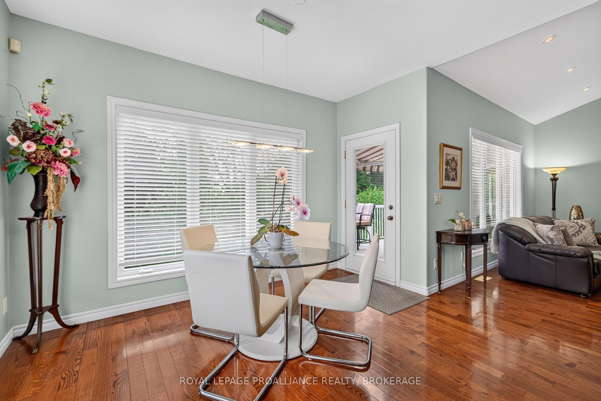 Photo 13 of 995 Granite Court, Kingston, East Gardiners Rd — HOMEH