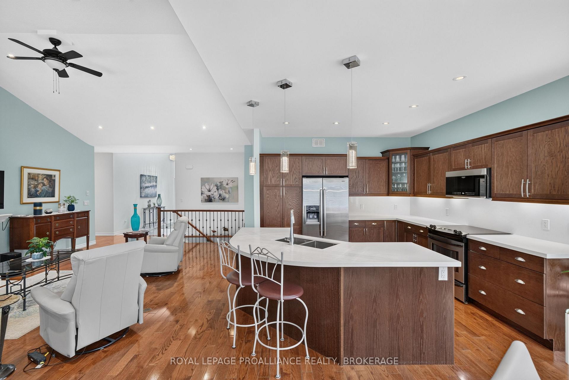 Photo 14 of 995 Granite Court, Kingston, East Gardiners Rd — HOMEH