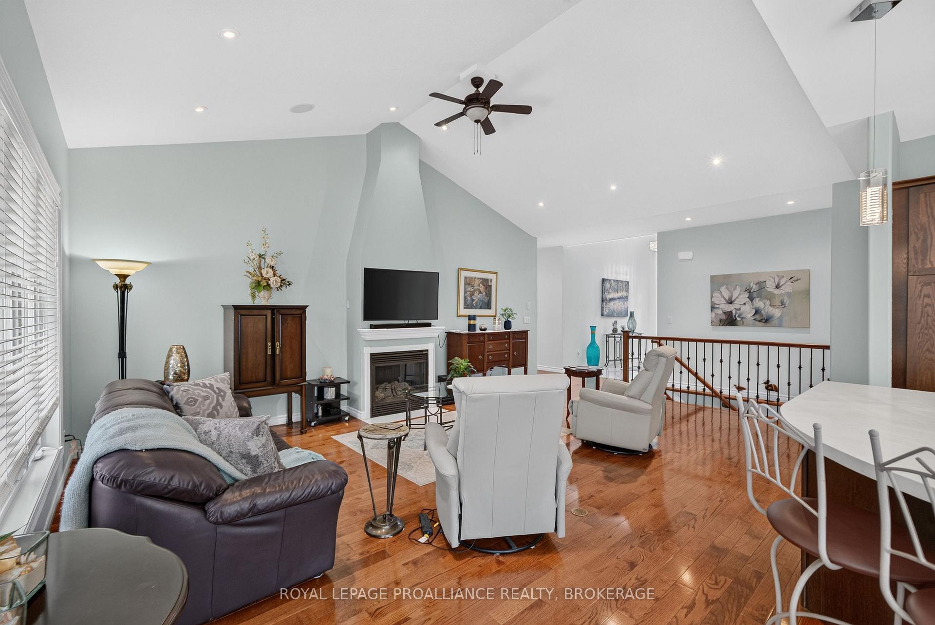 Photo 15 of 995 Granite Court, Kingston, East Gardiners Rd — HOMEH