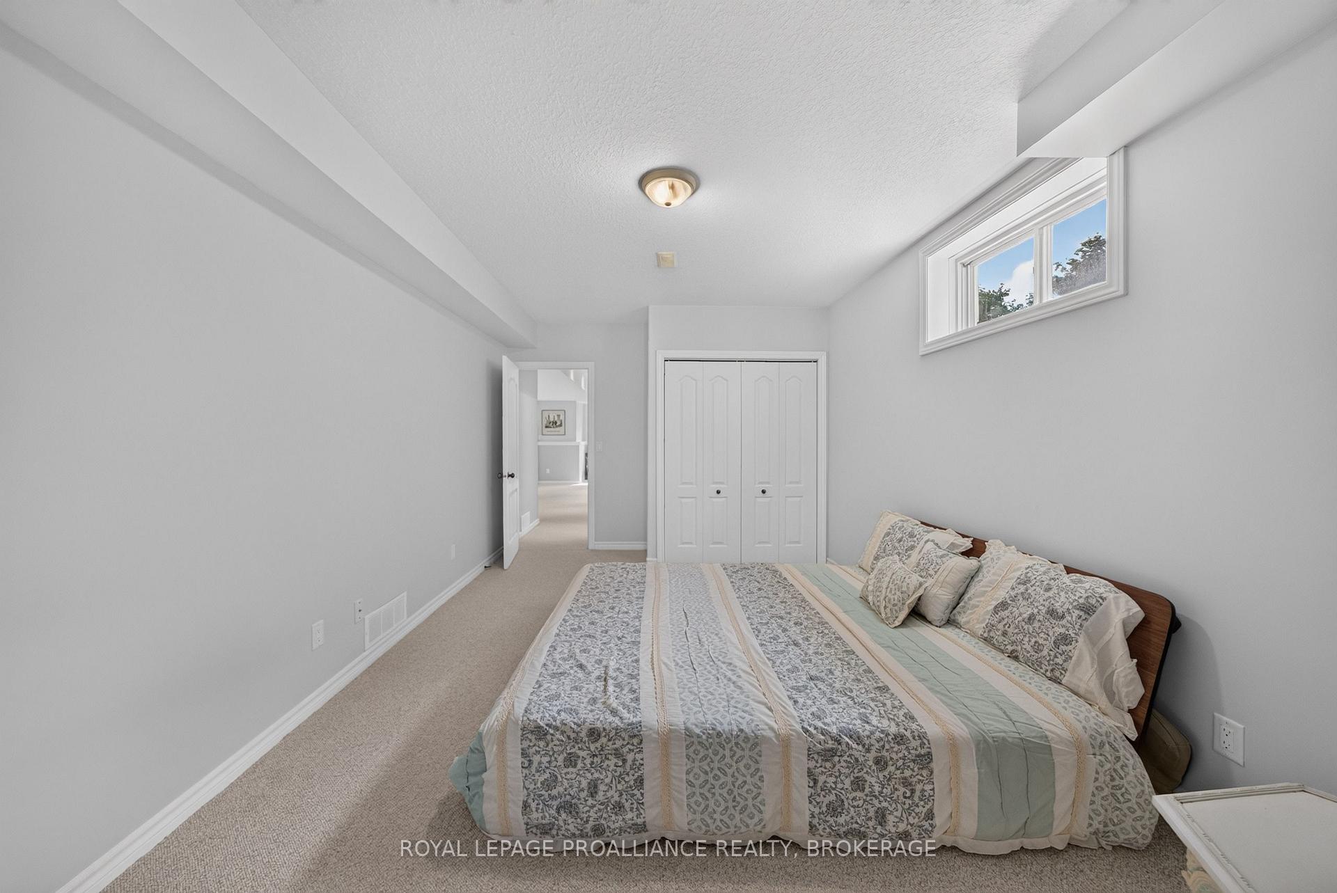Photo 35 of 995 Granite Court, Kingston, East Gardiners Rd — HOMEH