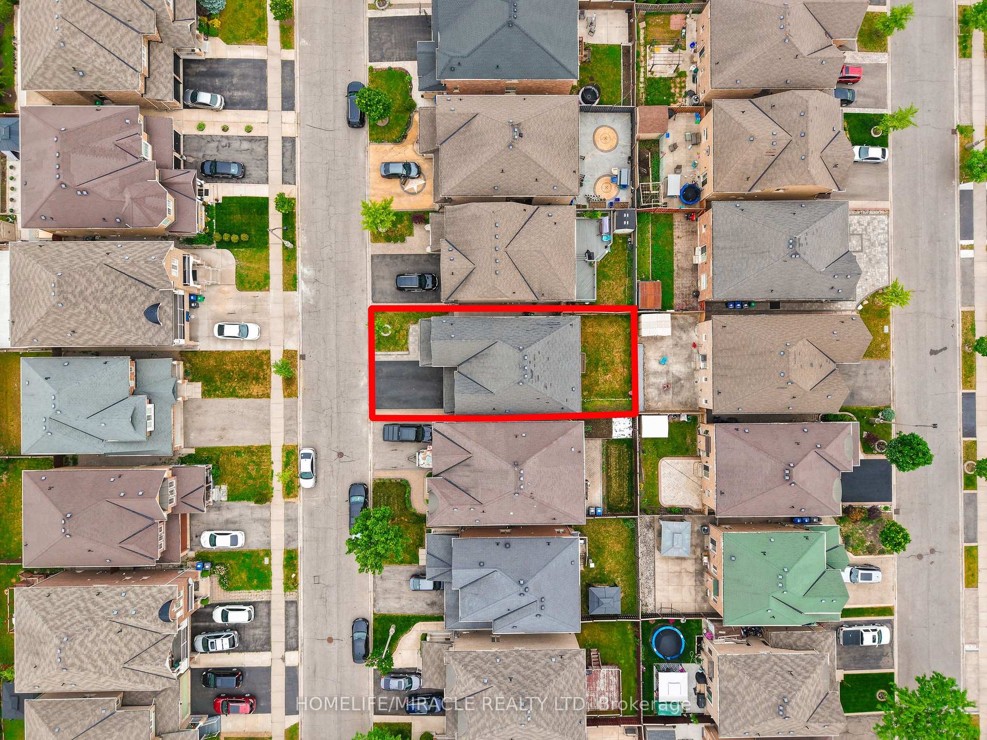 Photo 4 of 9 Gamson Crescent, Brampton, Sandringham-Wellington — HOMEH