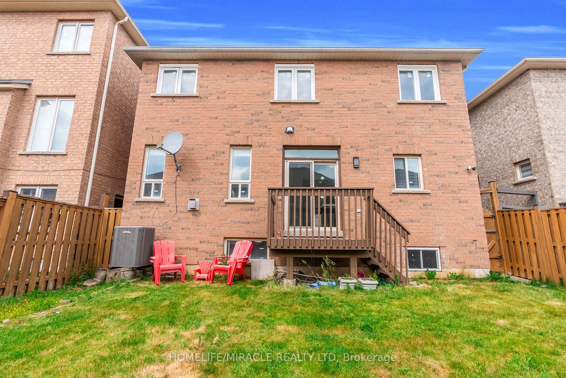 Photo 45 of 9 Gamson Crescent, Brampton, Sandringham-Wellington — HOMEH