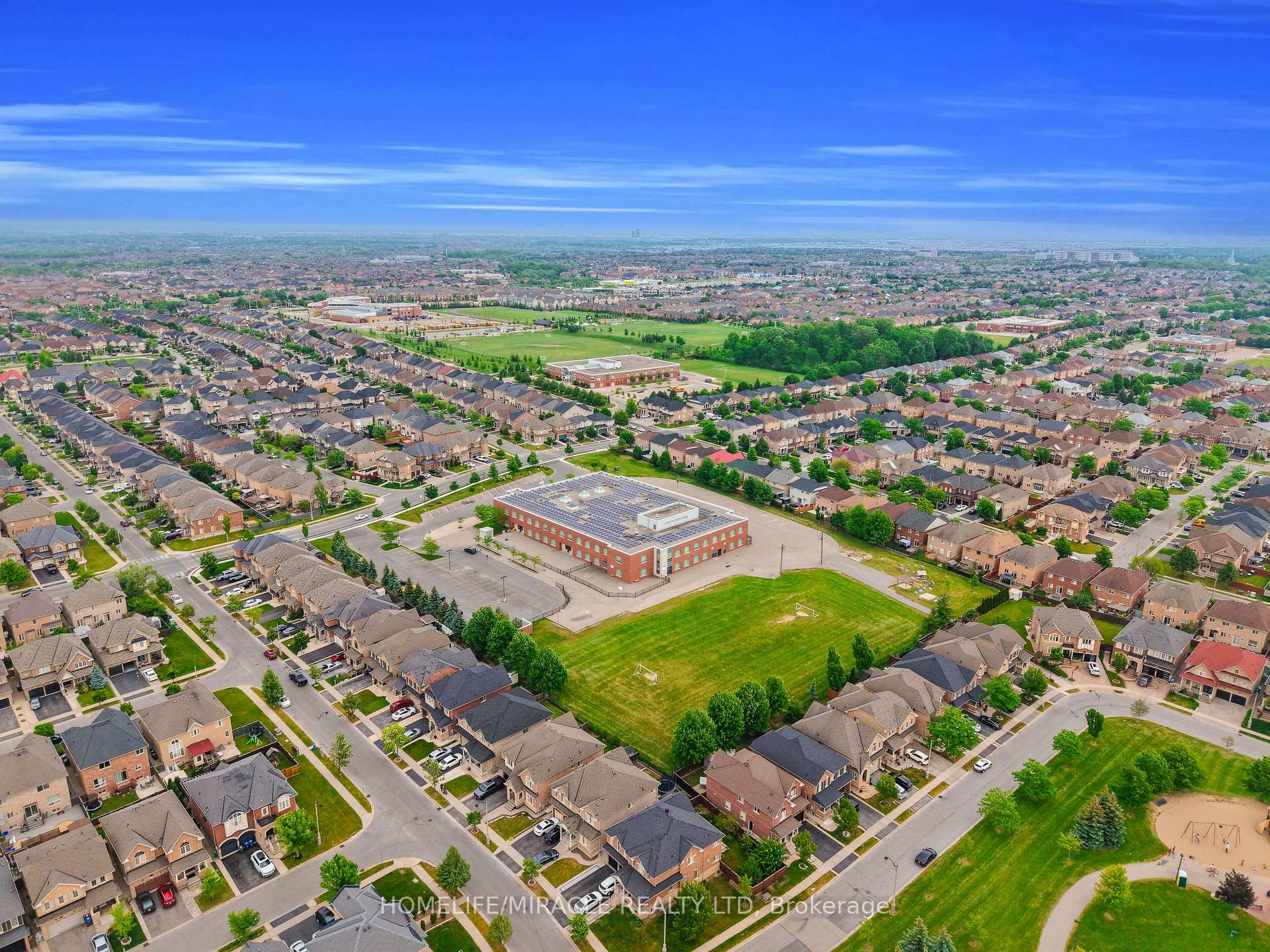 Photo 47 of 9 Gamson Crescent, Brampton, Sandringham-Wellington — HOMEH