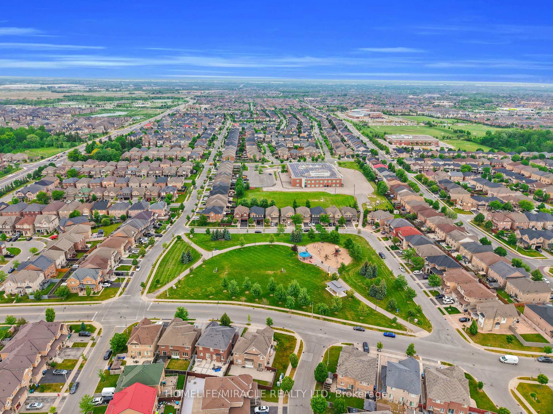 Photo 48 of 9 Gamson Crescent, Brampton, Sandringham-Wellington — HOMEH