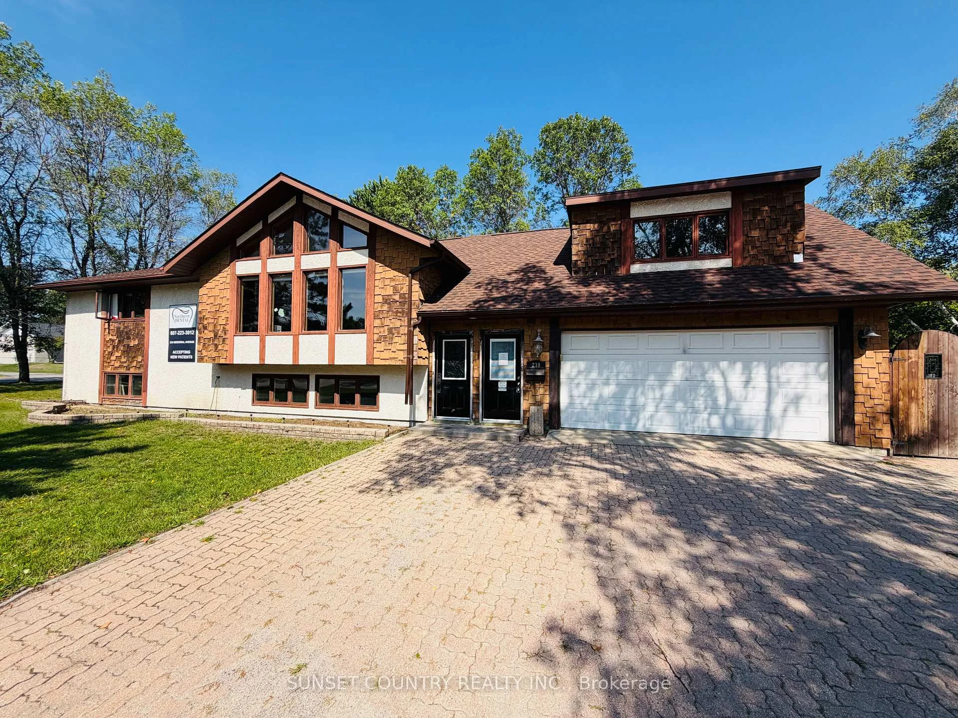 Photo of 239 Memorial Avenue