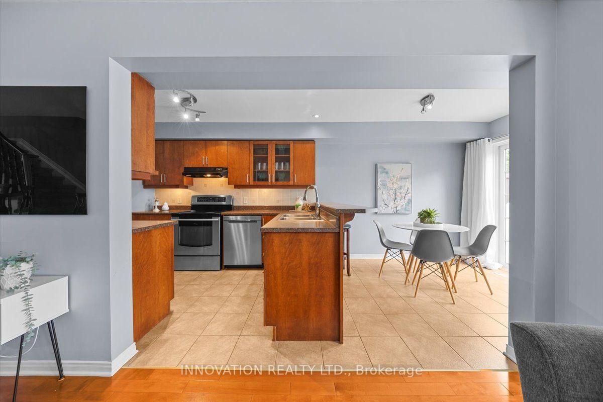 Photo 9 of 195 Golflinks Drive, Ottawa, Barrhaven - Stonebridge — HOMEH