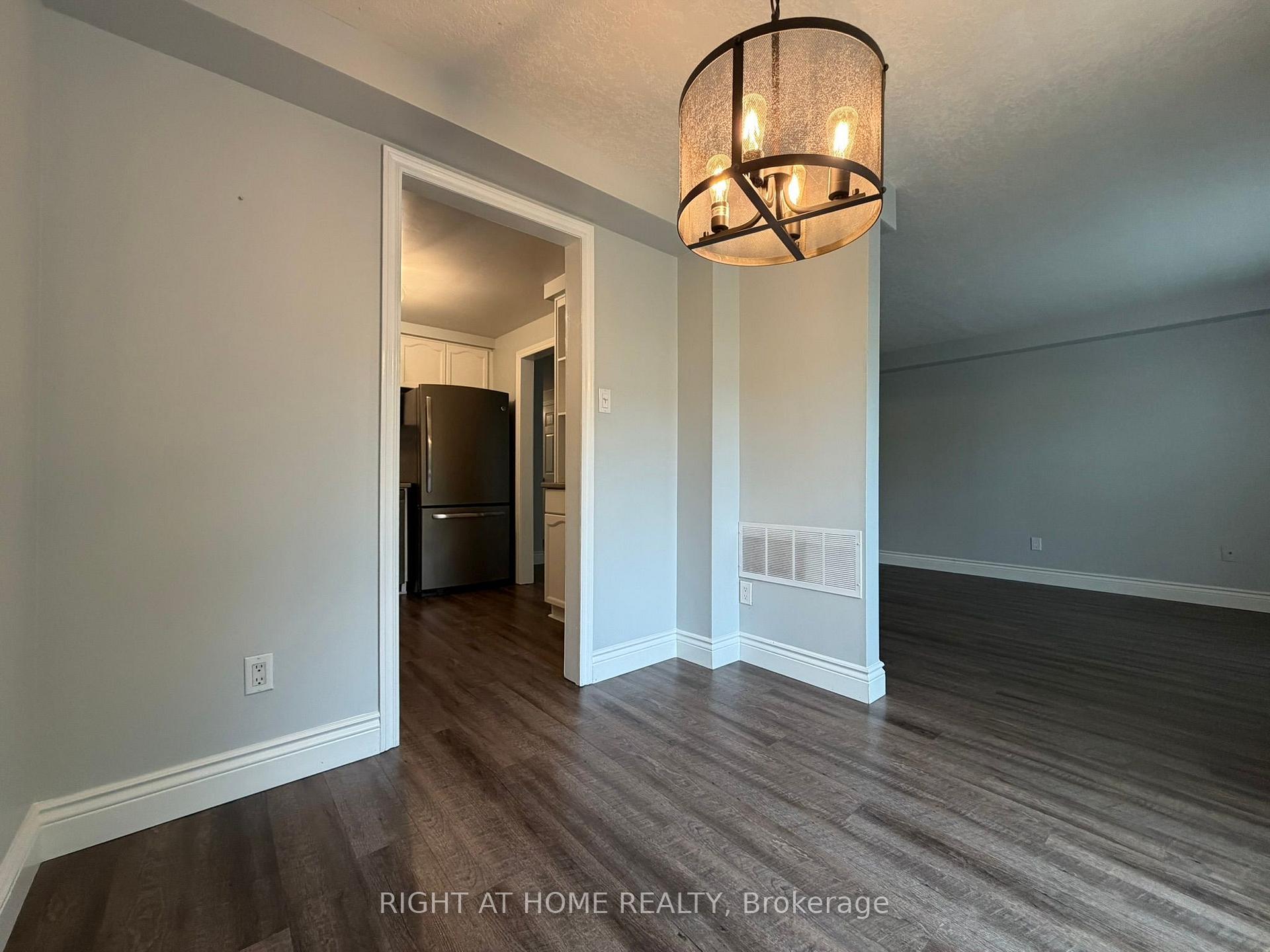 Photo 8 of 41 Edgemere Drive, Cambridge, Christopher-Champlain — HOMEH
