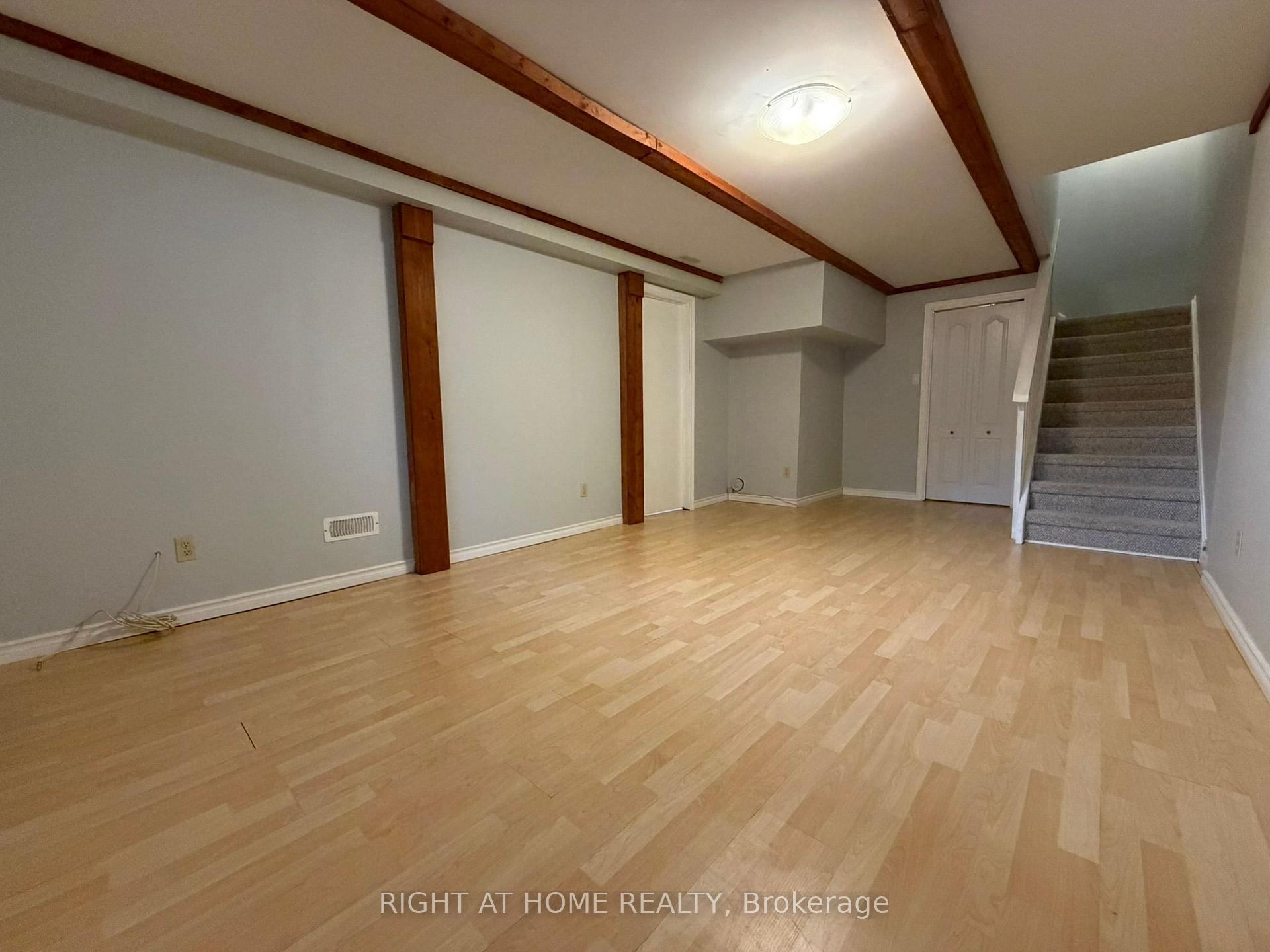 Photo 13 of 41 Edgemere Drive, Cambridge, Christopher-Champlain — HOMEH
