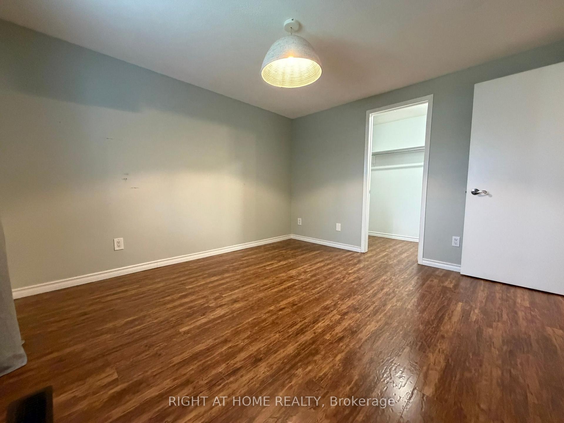 Photo 15 of 41 Edgemere Drive, Cambridge, Christopher-Champlain — HOMEH