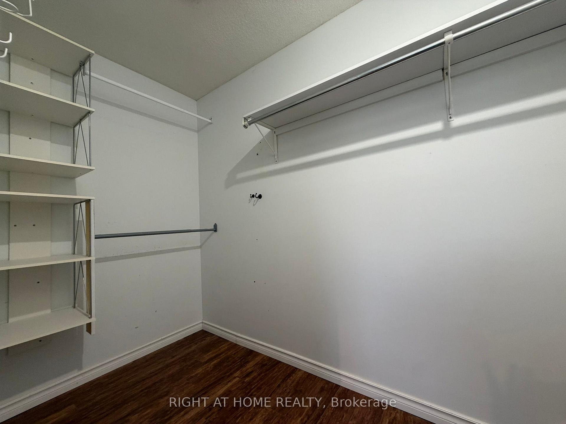 Photo 18 of 41 Edgemere Drive, Cambridge, Christopher-Champlain — HOMEH