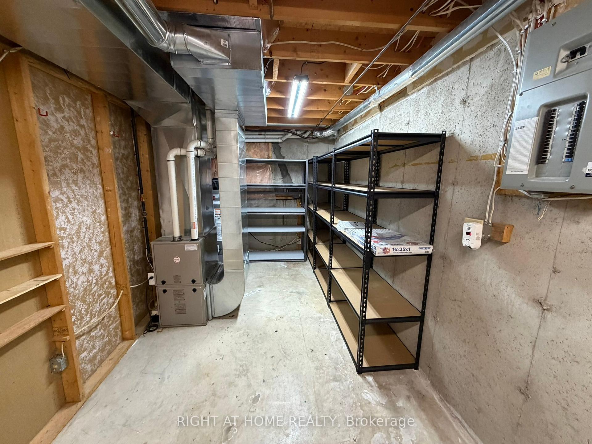 Photo 29 of 41 Edgemere Drive, Cambridge, Christopher-Champlain — HOMEH