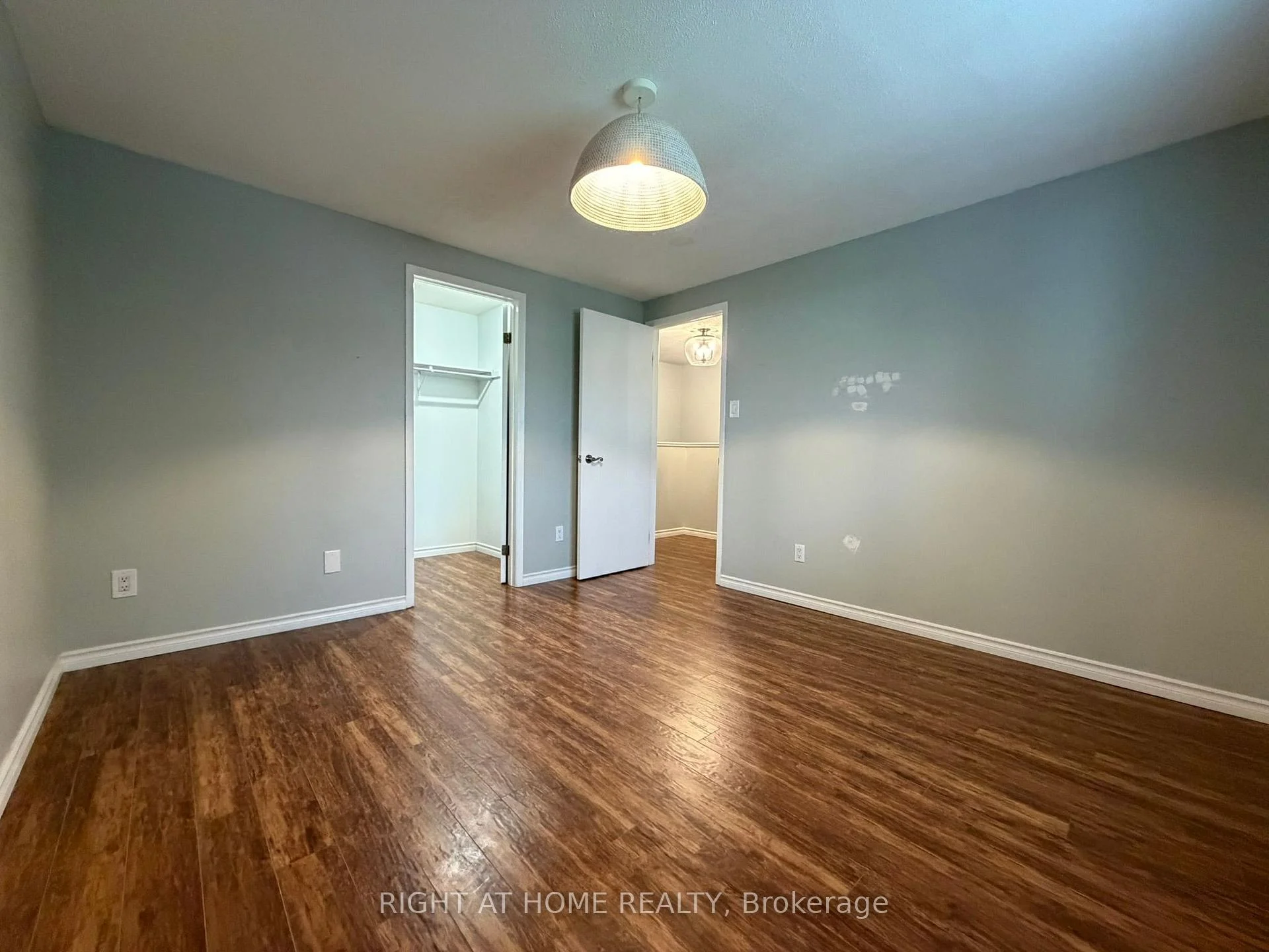 Photo 32 of 41 Edgemere Drive, Cambridge, Christopher-Champlain — HOMEH