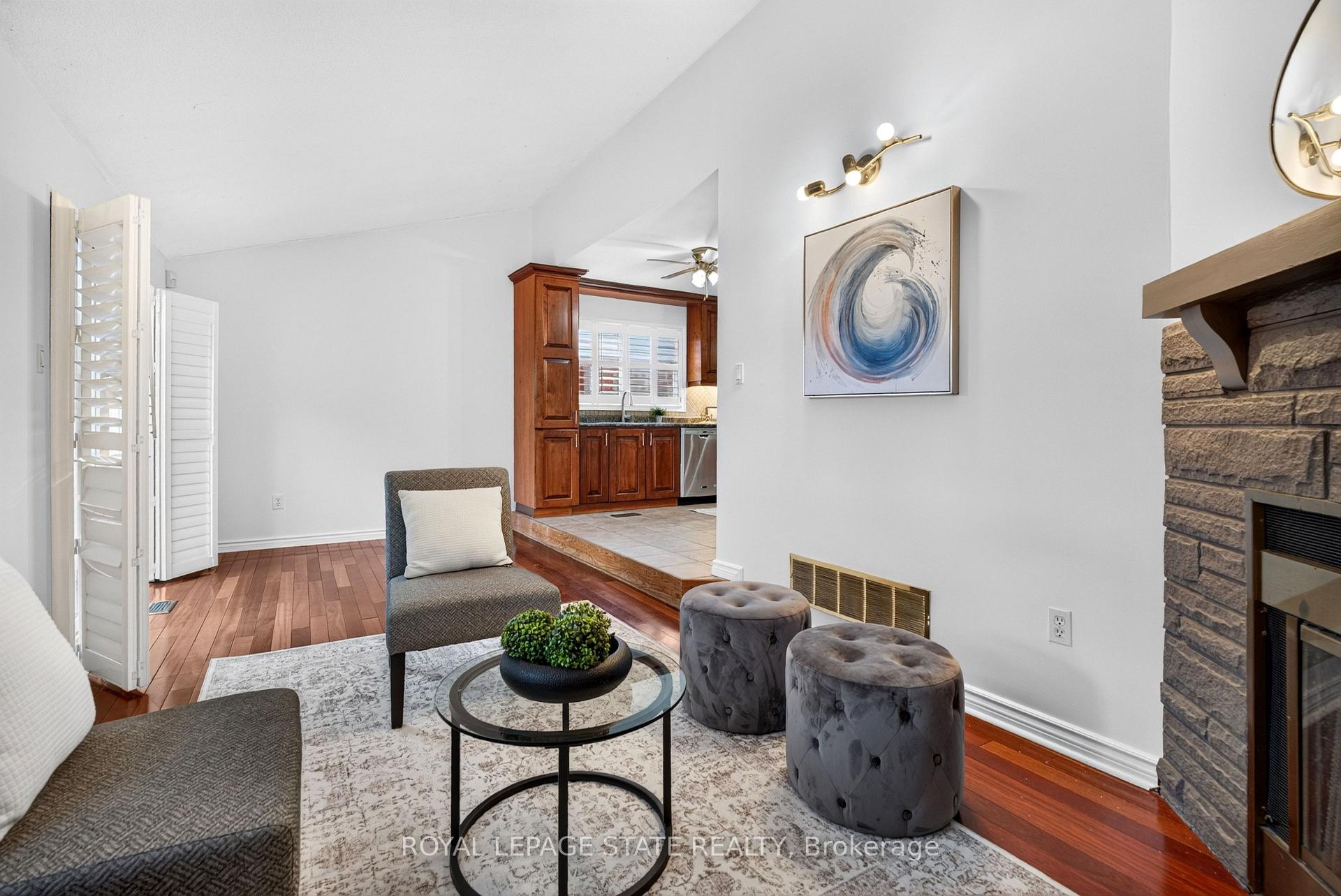 Photo 19 of 3631 Cherrington Crescent, Mississauga, Erin Mills — HOMEH