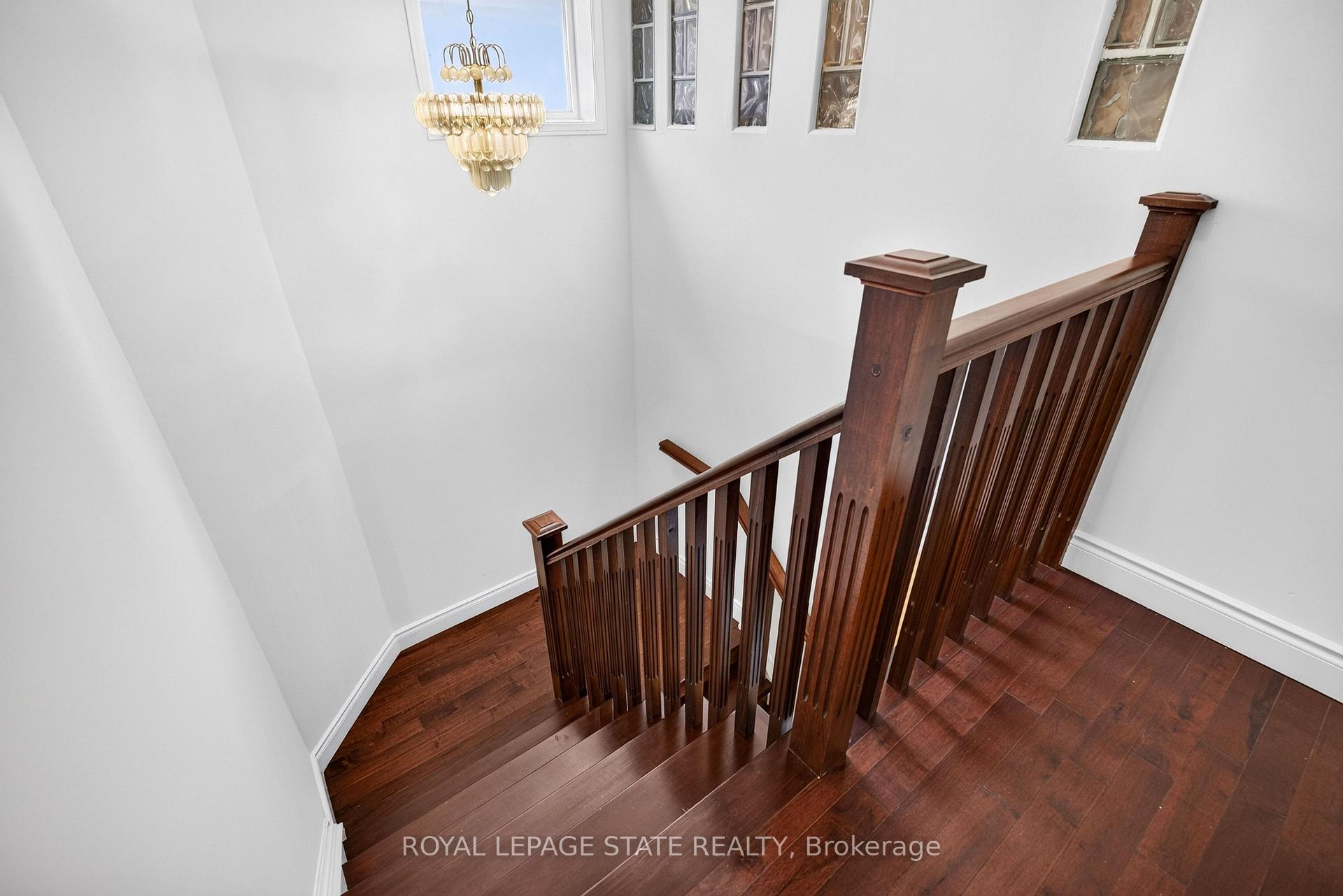 Photo 29 of 3631 Cherrington Crescent, Mississauga, Erin Mills — HOMEH
