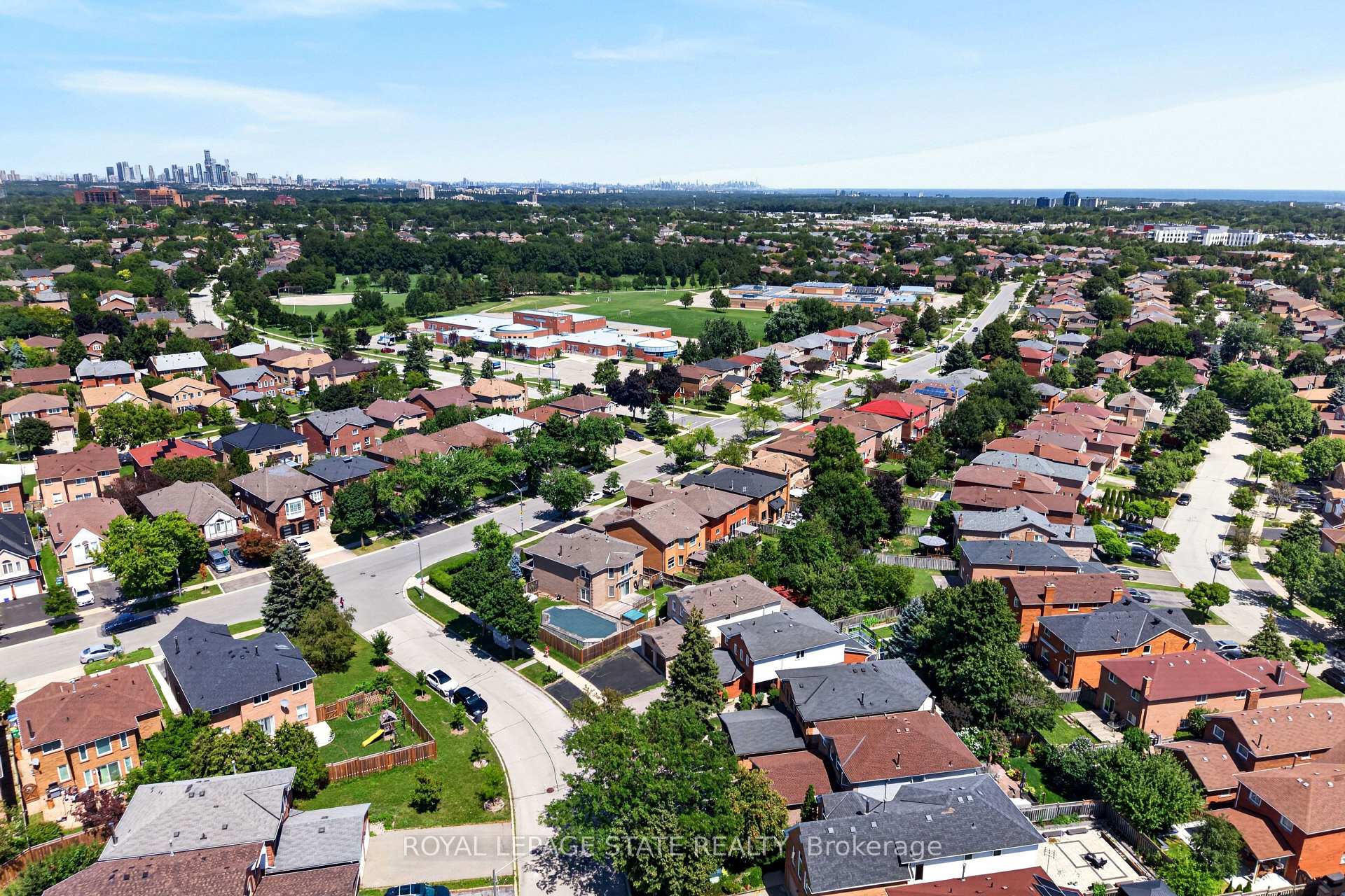 Photo 44 of 3631 Cherrington Crescent, Mississauga, Erin Mills — HOMEH