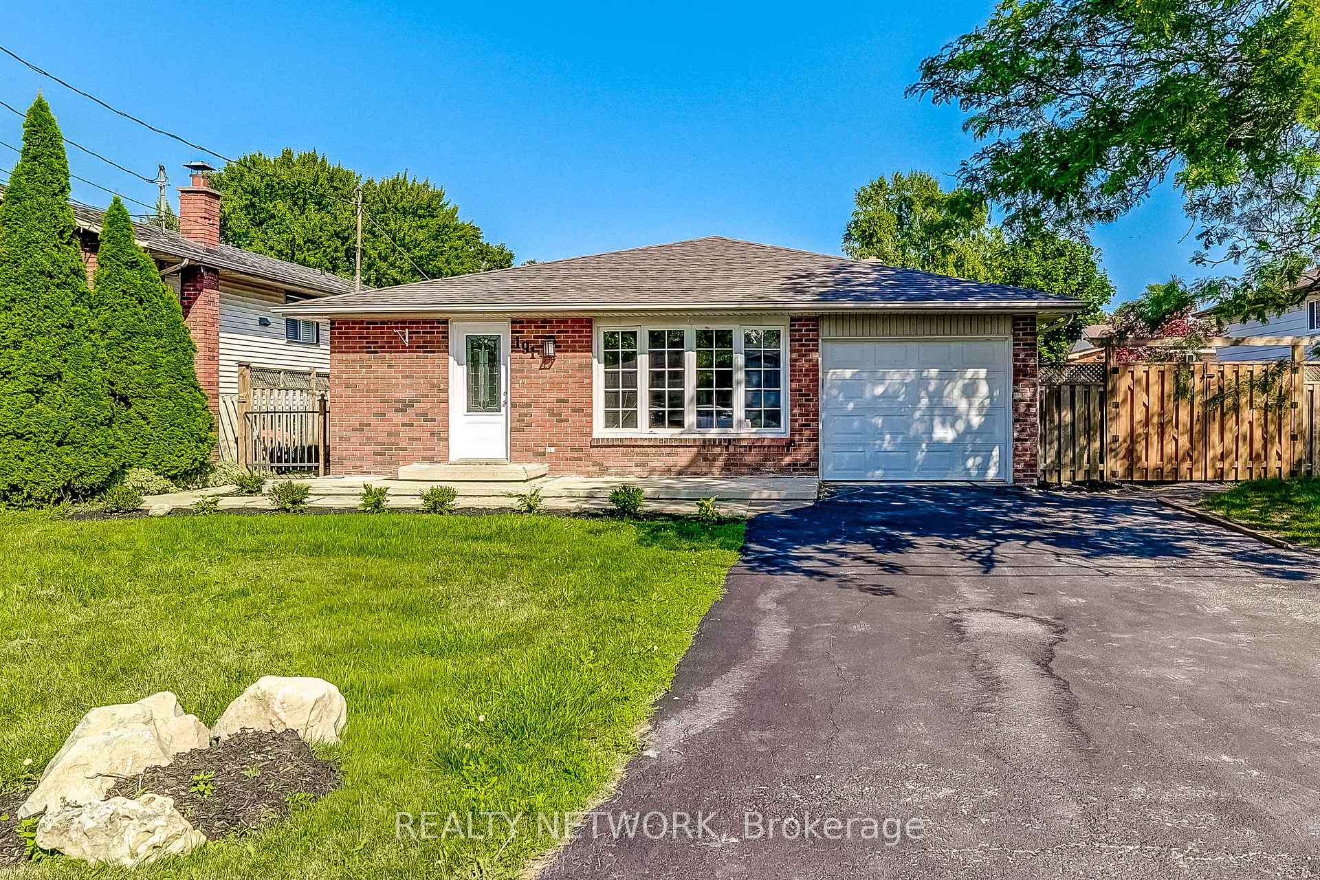 Photo 2 of 191 Glenmor Drive, Haldimand — HOMEH