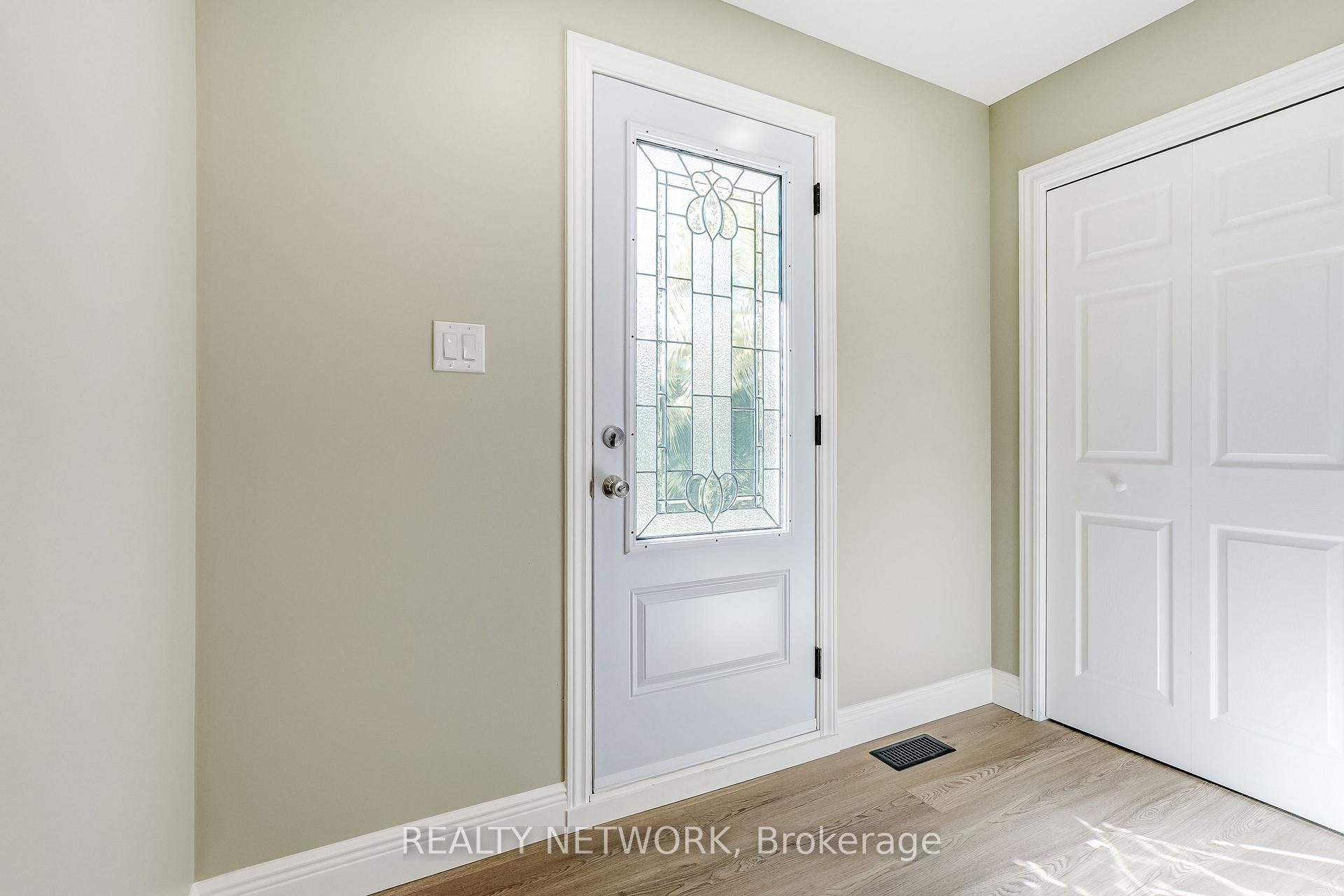 Photo 5 of 191 Glenmor Drive, Haldimand — HOMEH