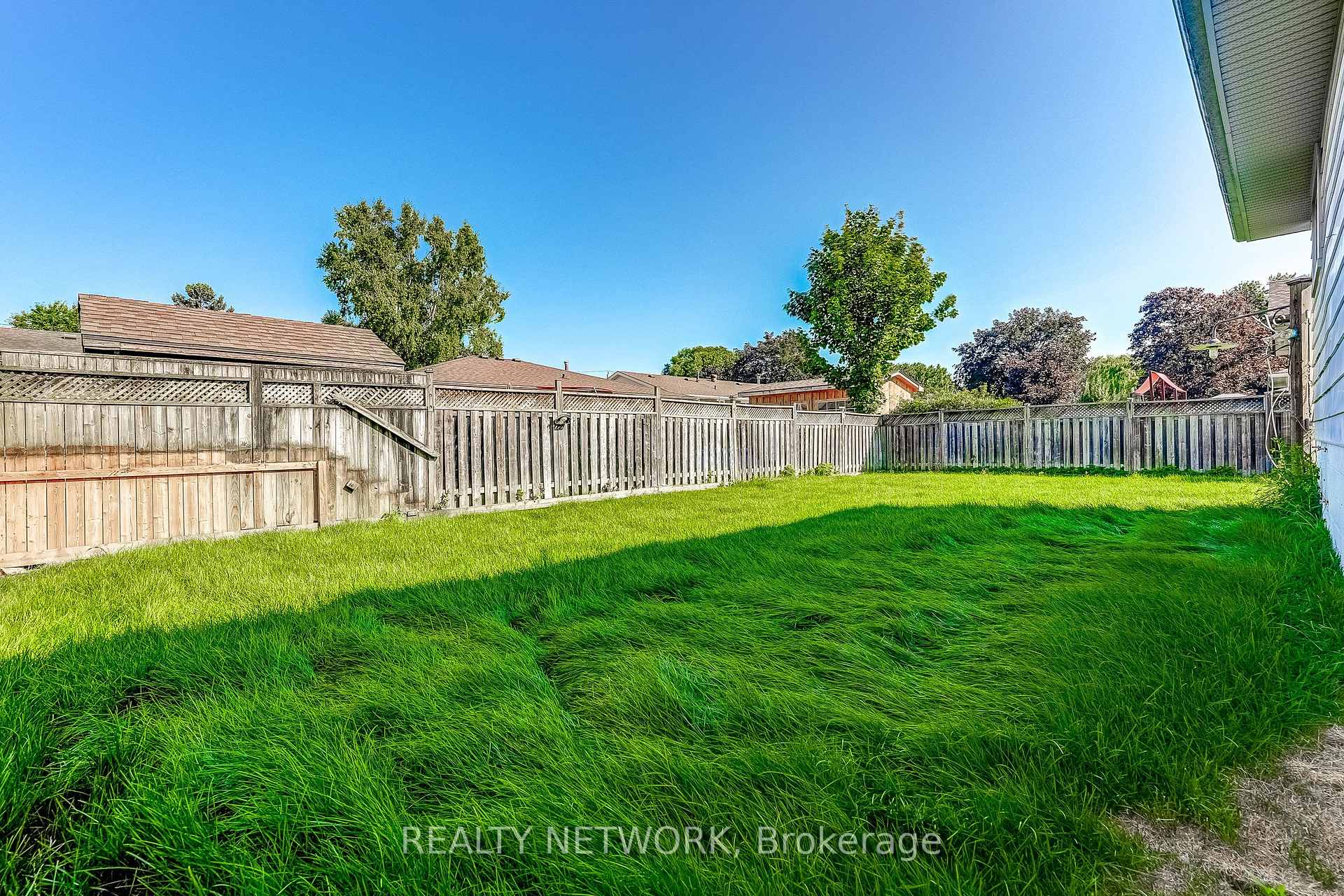 Photo 25 of 191 Glenmor Drive, Haldimand — HOMEH