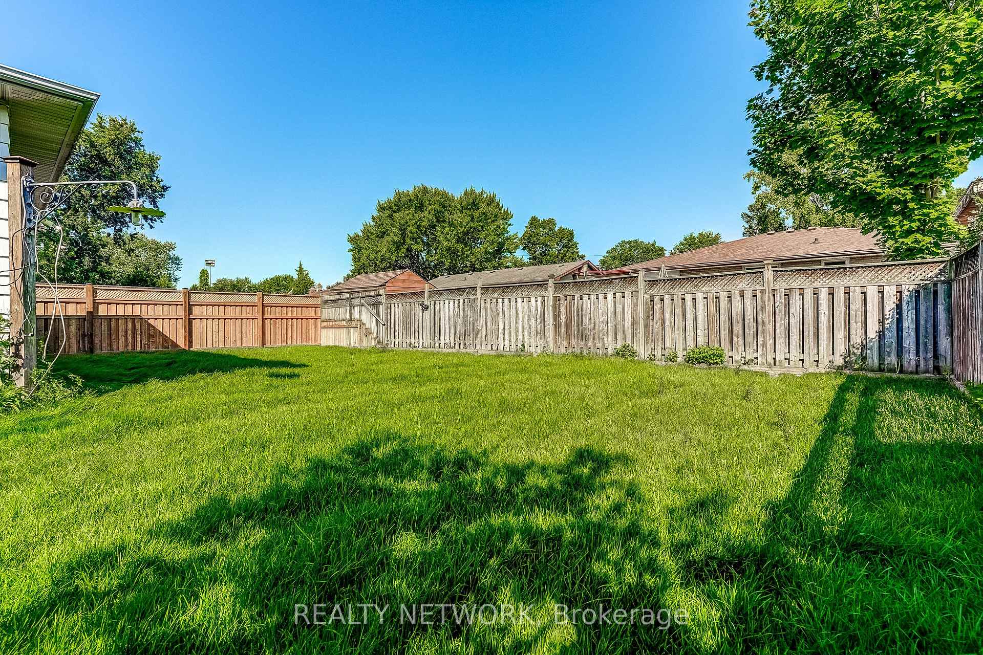 Photo 27 of 191 Glenmor Drive, Haldimand — HOMEH