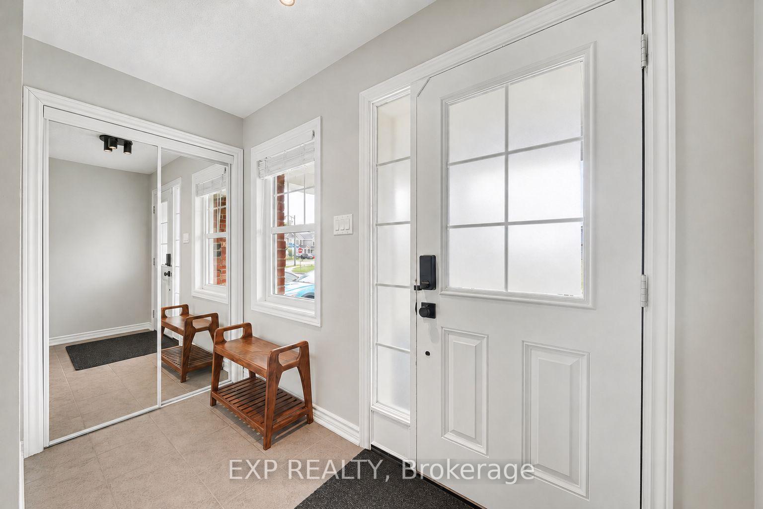 Photo 5 of 102 Burbot Street, Ottawa, Barrhaven - Half Moon Bay — HOMEH