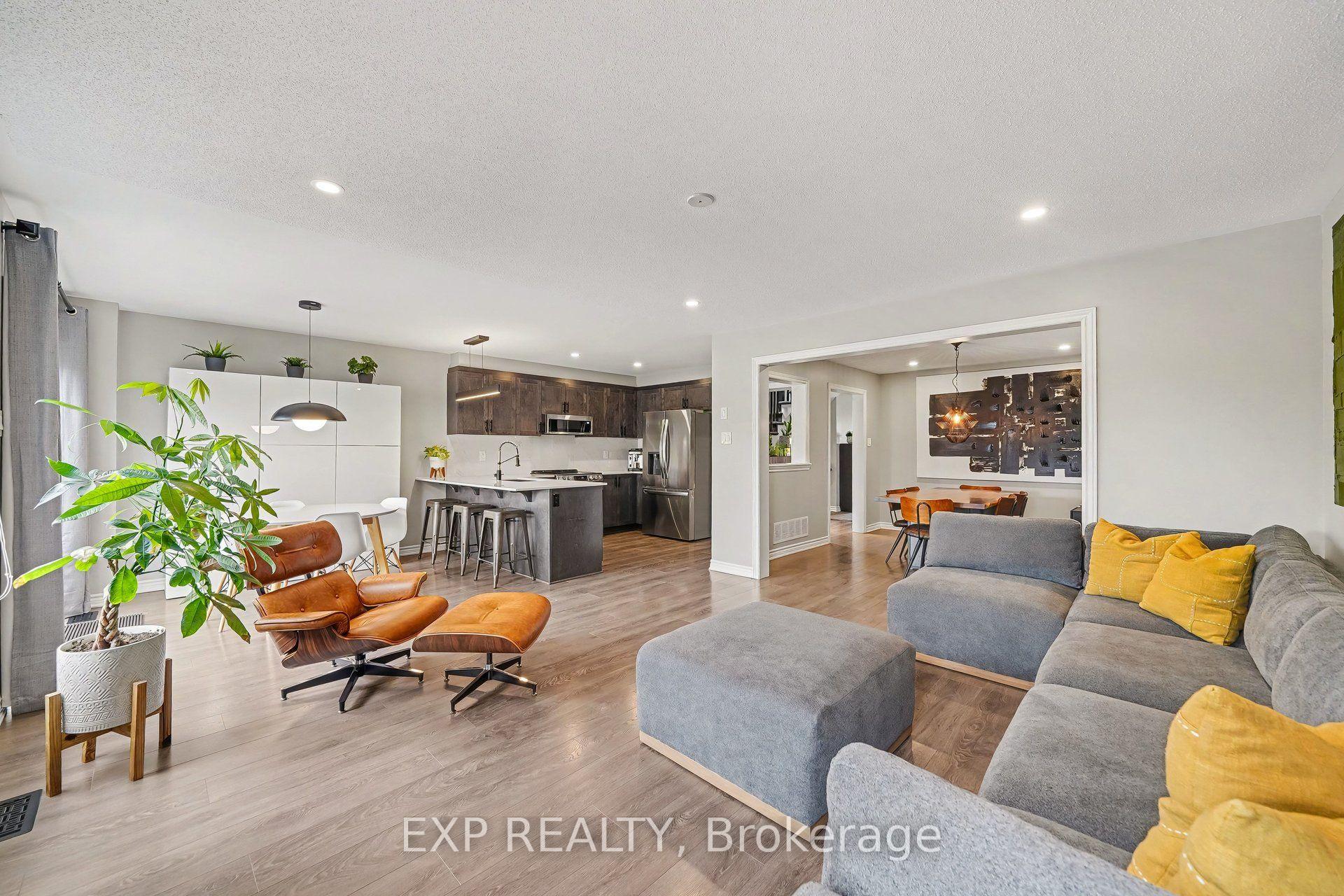 Photo 10 of 102 Burbot Street, Ottawa, Barrhaven - Half Moon Bay — HOMEH