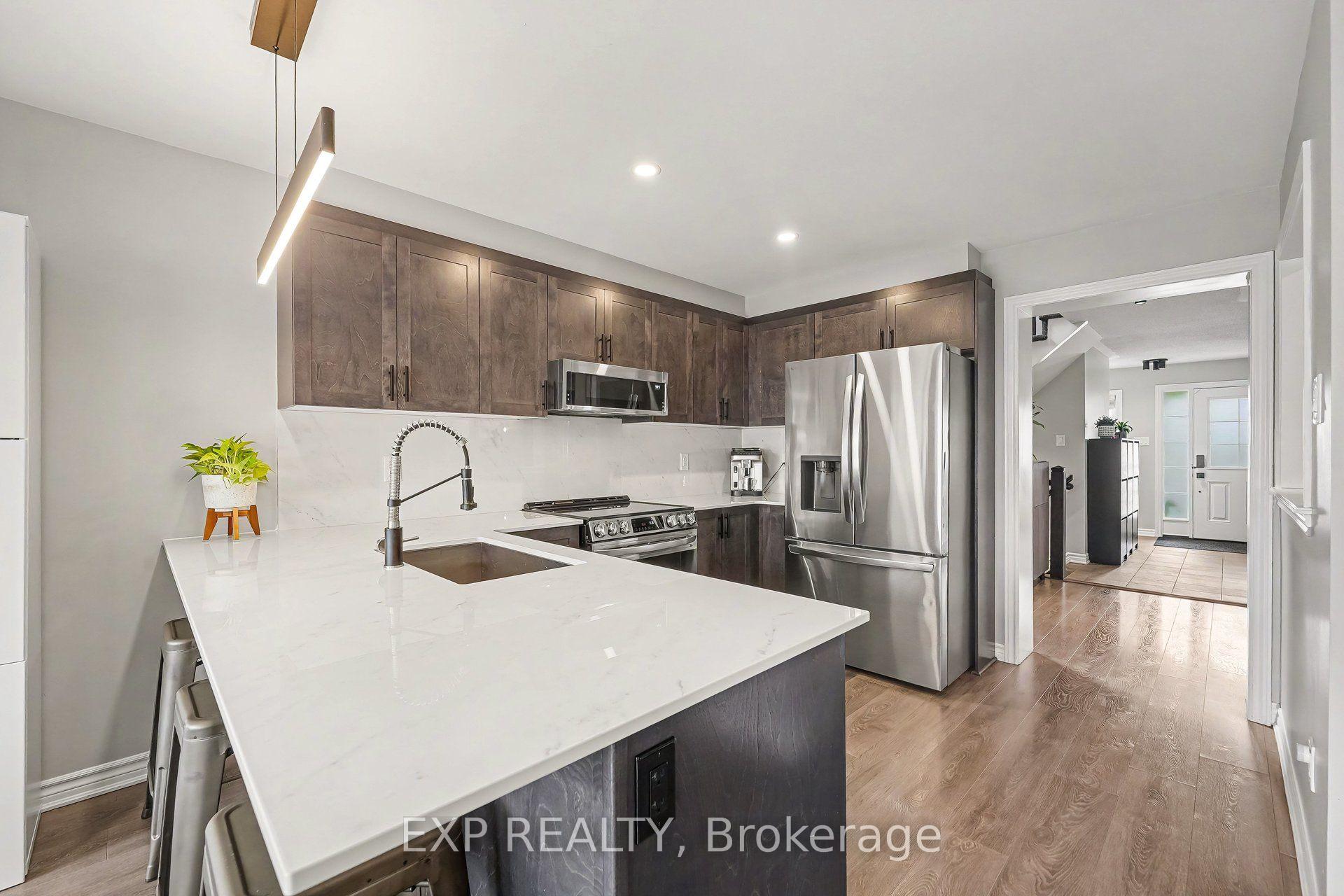 Photo 13 of 102 Burbot Street, Ottawa, Barrhaven - Half Moon Bay — HOMEH