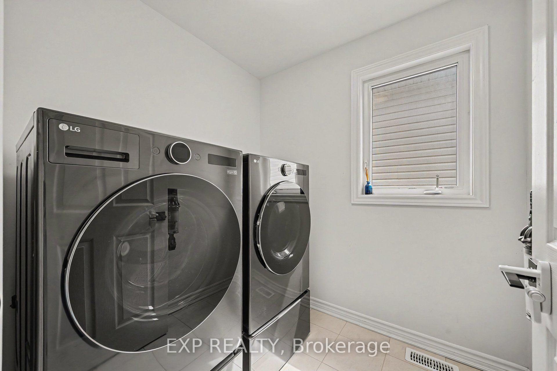 Photo 25 of 102 Burbot Street, Ottawa, Barrhaven - Half Moon Bay — HOMEH