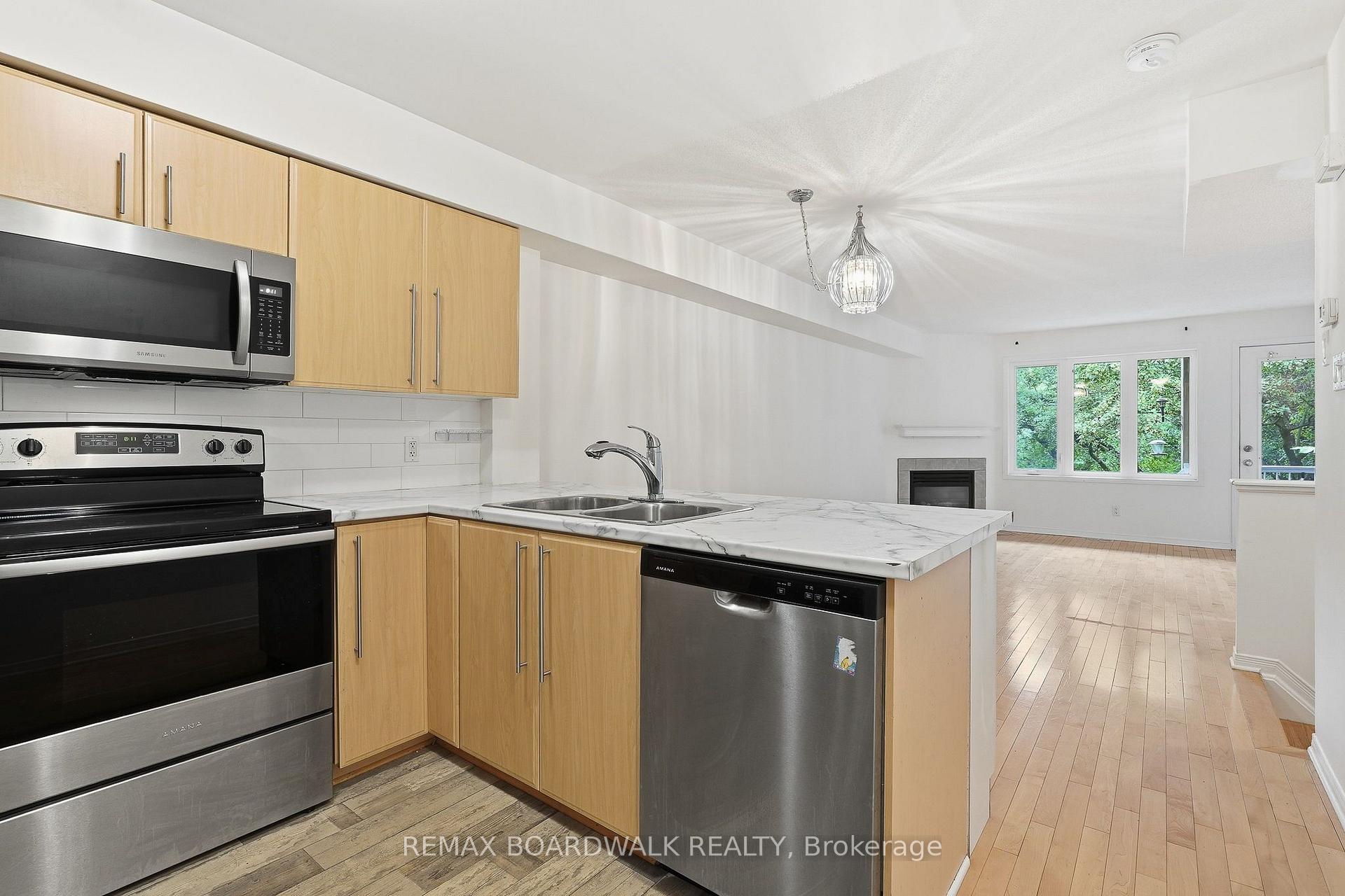 Photo 8 of Unit 84, 59 Strathaven Private, Ottawa, Cyrville — HOMEH