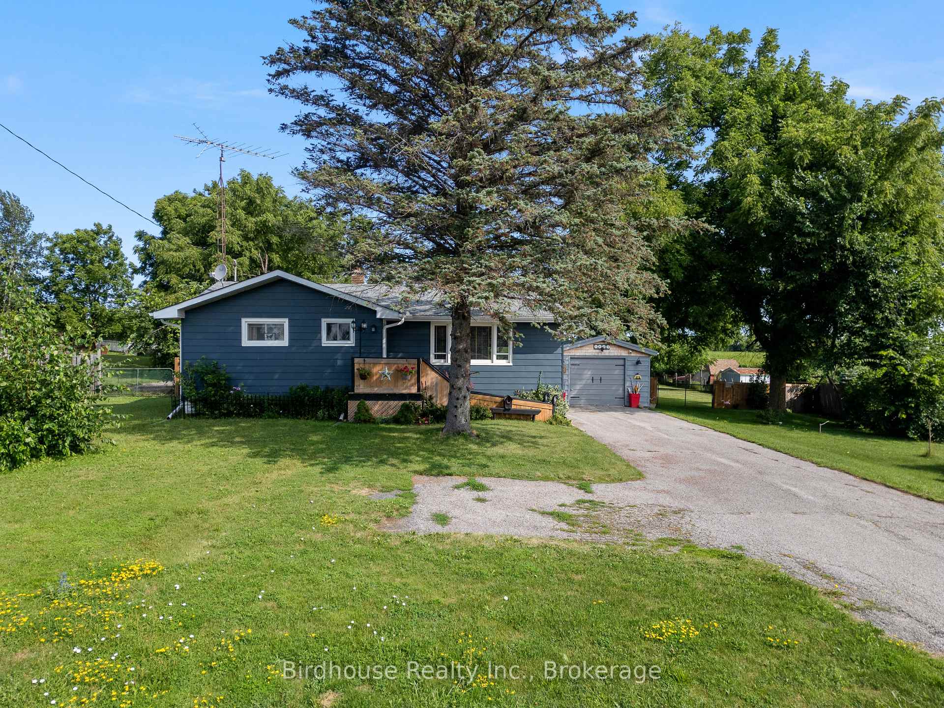 Photo 3 of 1499 Highway 7, Kawartha Lakes, Oakwood — HOMEH