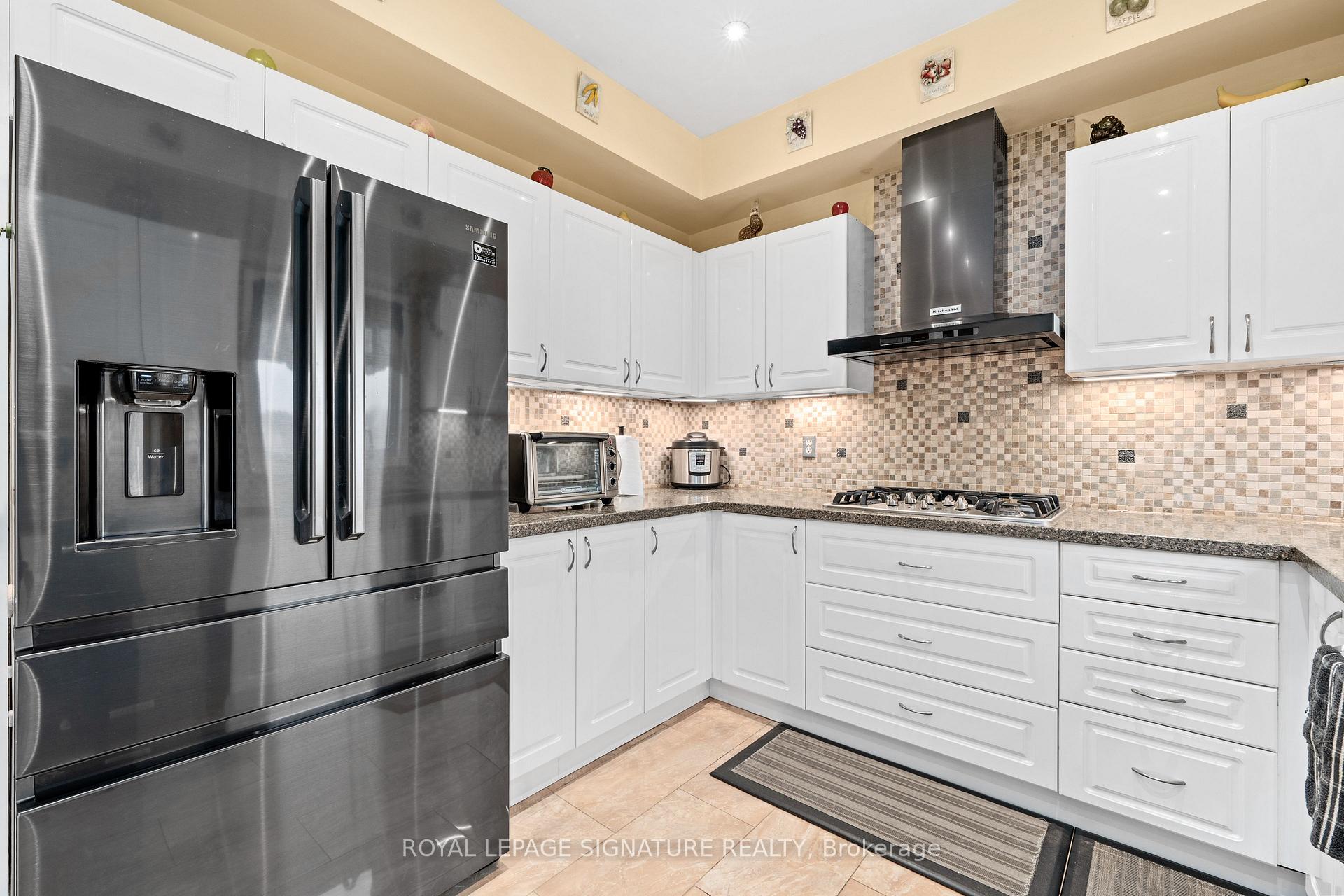 Photo 14 of 687 Twain Avenue, Mississauga, Meadowvale Village — HOMEH