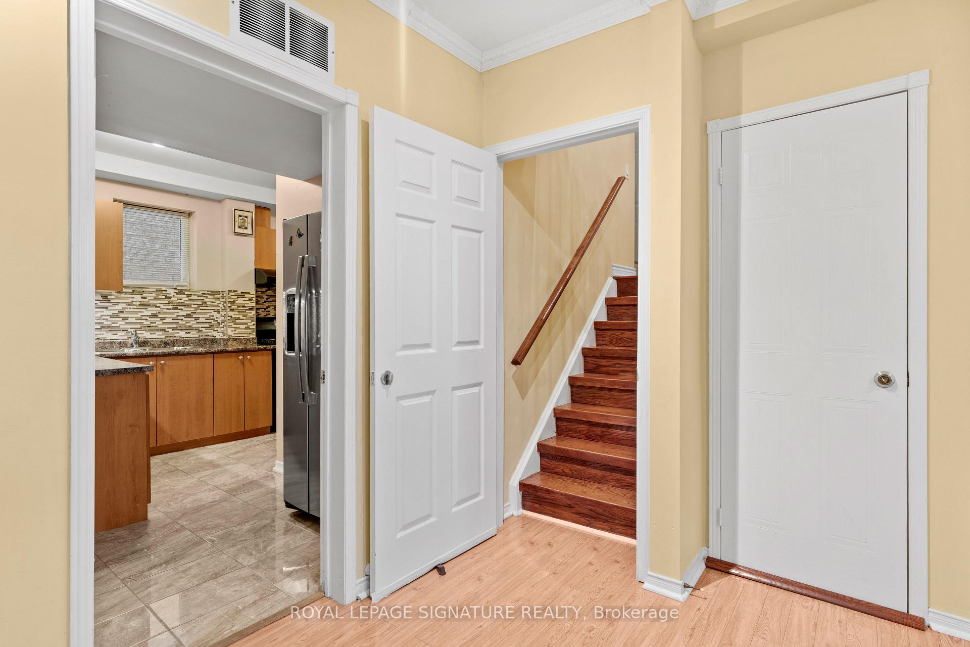 Photo 21 of 687 Twain Avenue, Mississauga, Meadowvale Village — HOMEH