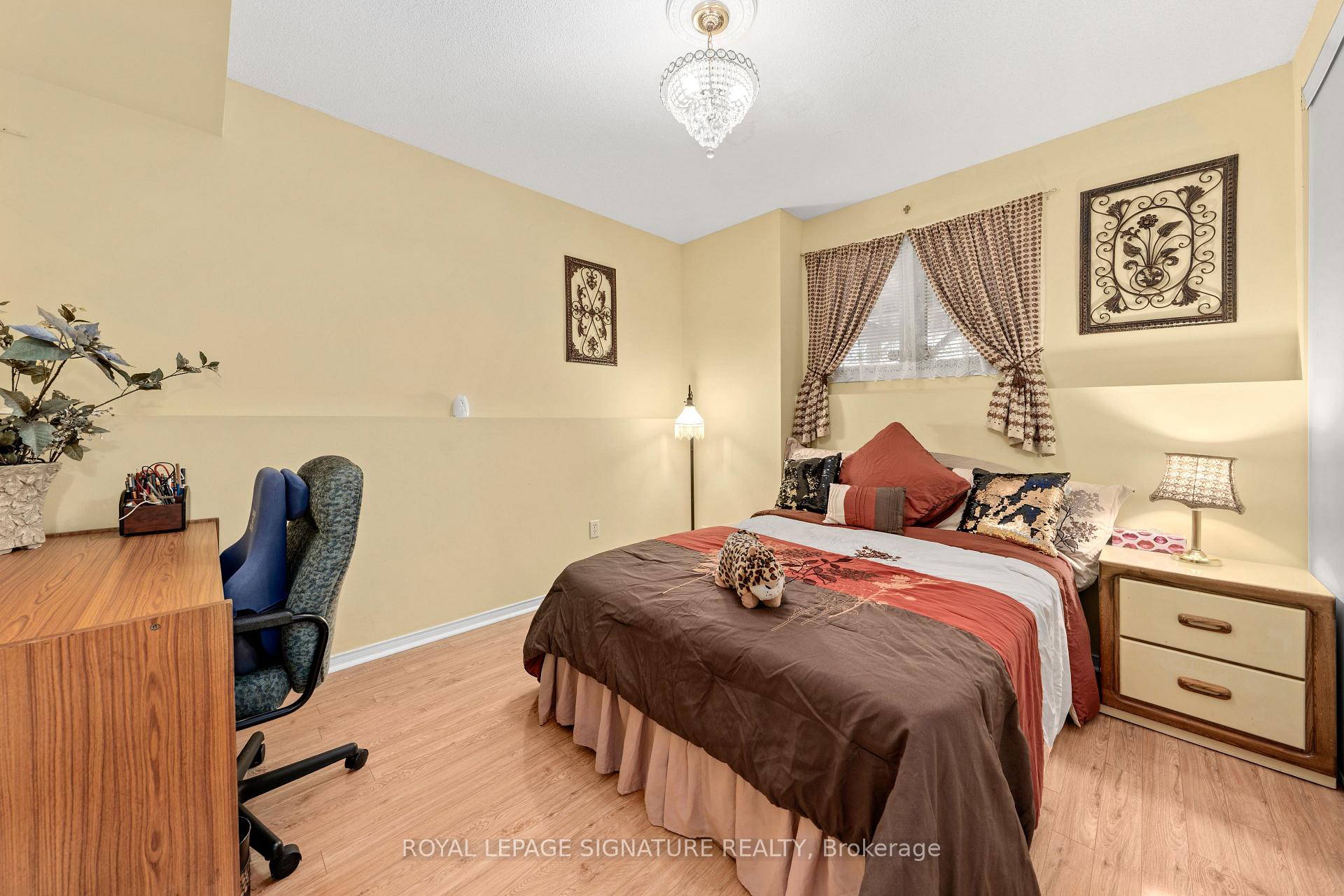Photo 27 of 687 Twain Avenue, Mississauga, Meadowvale Village — HOMEH