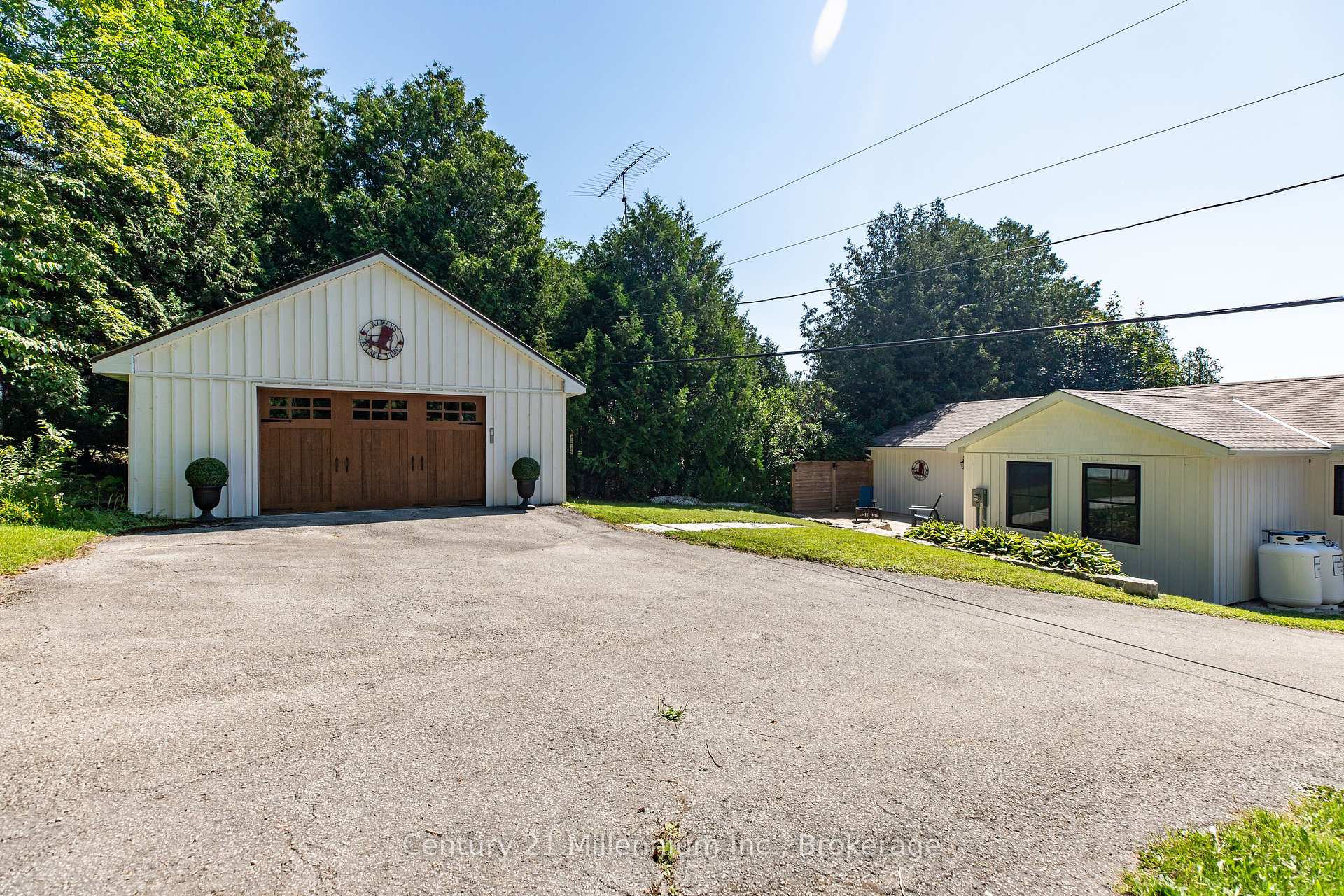 Photo 7 of 247 Mallory Beach Road, South Bruce Peninsula — HOMEH
