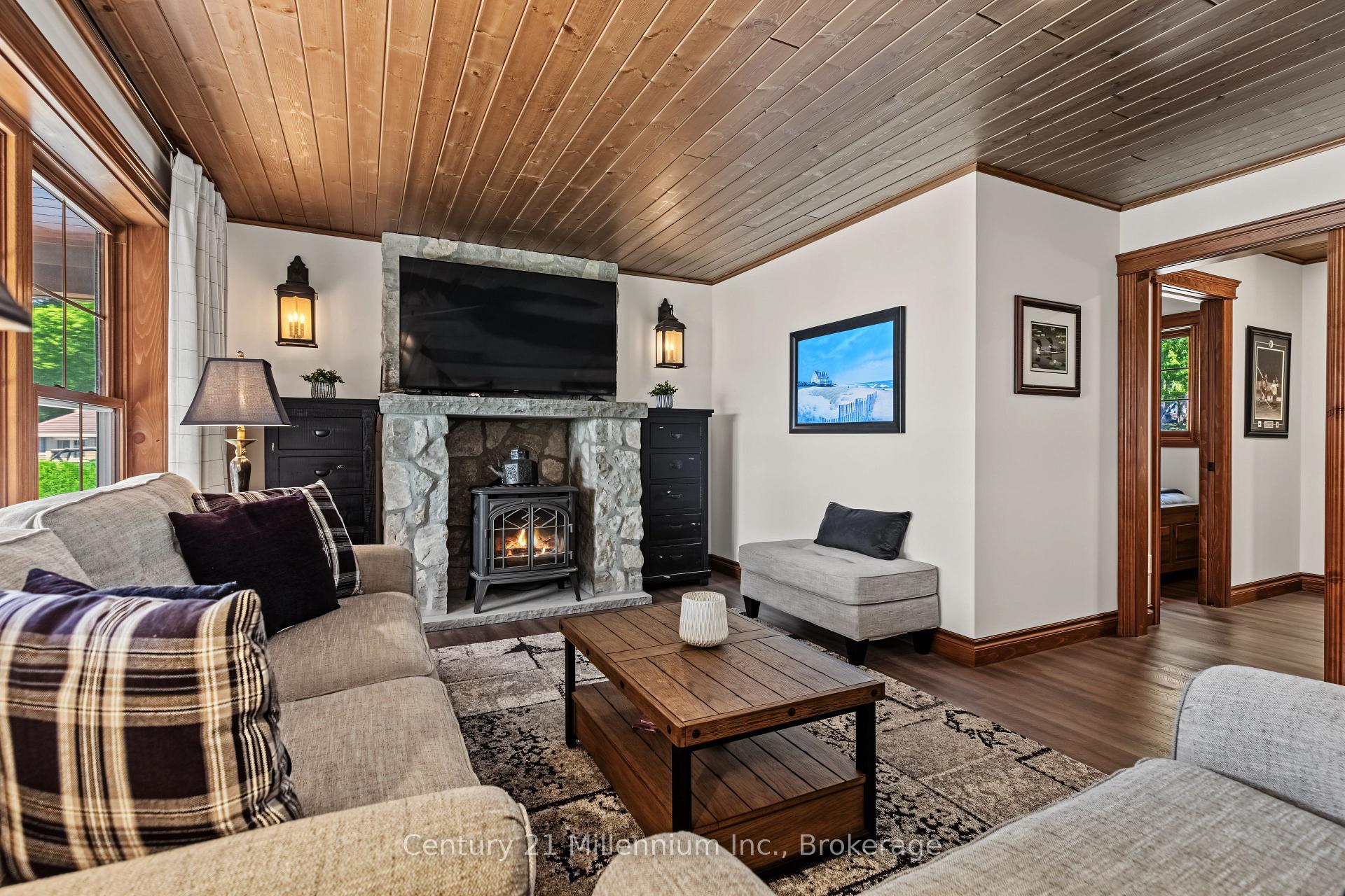 Photo 18 of 247 Mallory Beach Road, South Bruce Peninsula — HOMEH