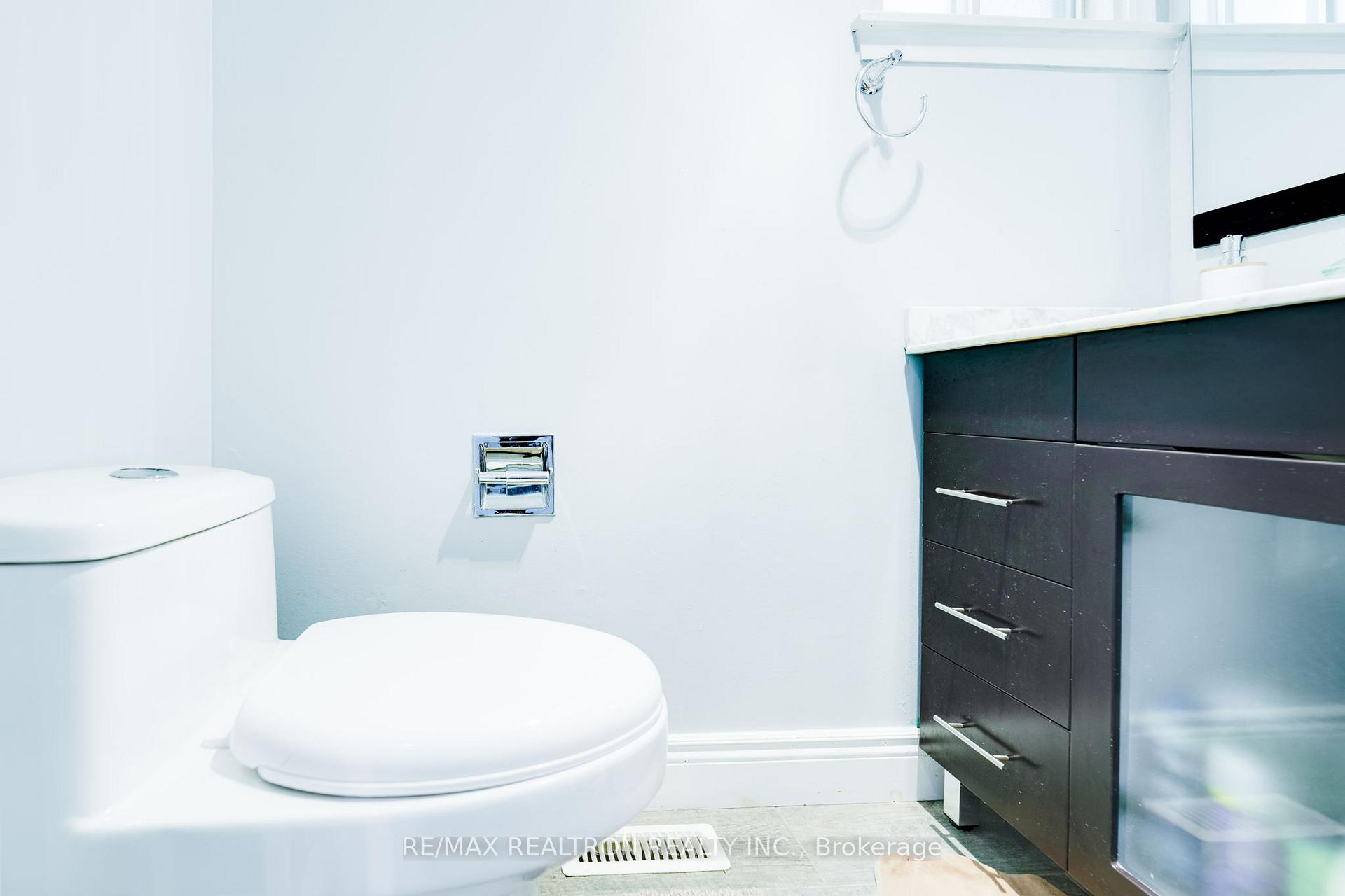 Photo 41 of 1 Harrison Court, Whitby, Pringle Creek — HOMEH