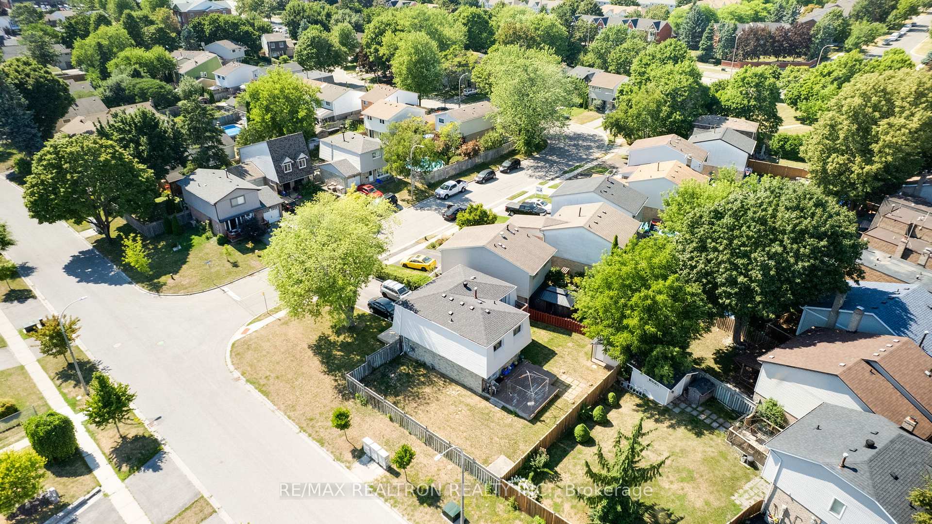 Photo 51 of 1 Harrison Court, Whitby, Pringle Creek — HOMEH