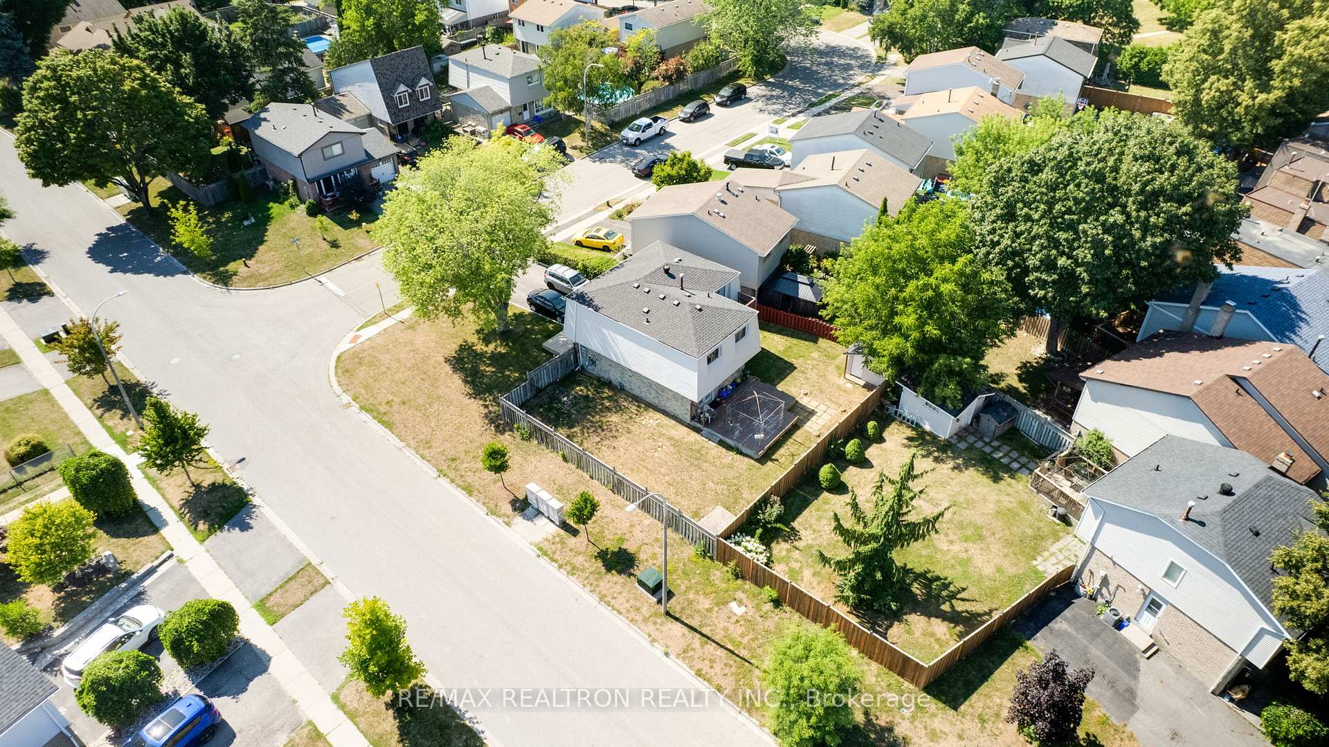 Photo 53 of 1 Harrison Court, Whitby, Pringle Creek — HOMEH