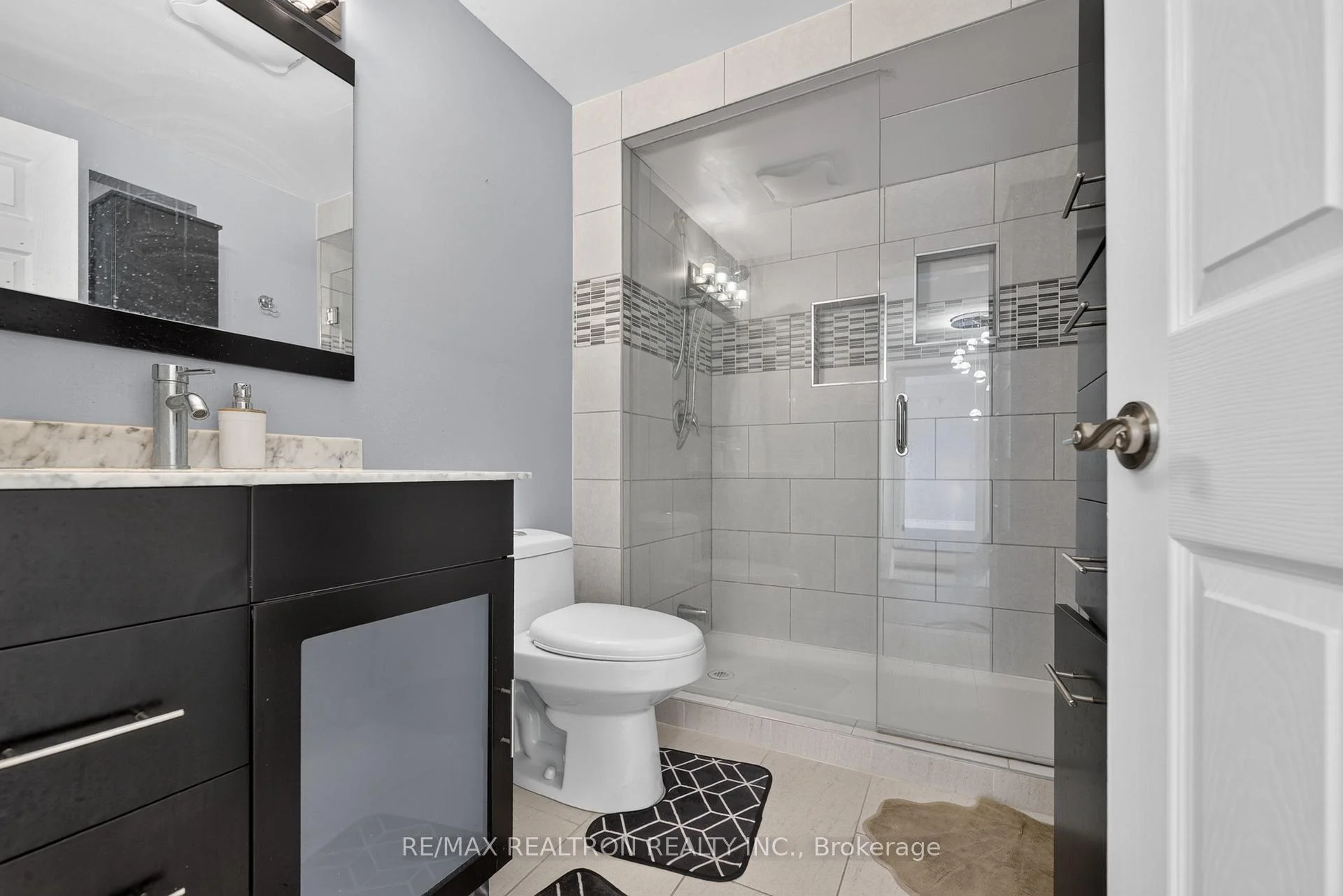 Photo 44 of 1 Harrison Court, Whitby, Pringle Creek — HOMEH