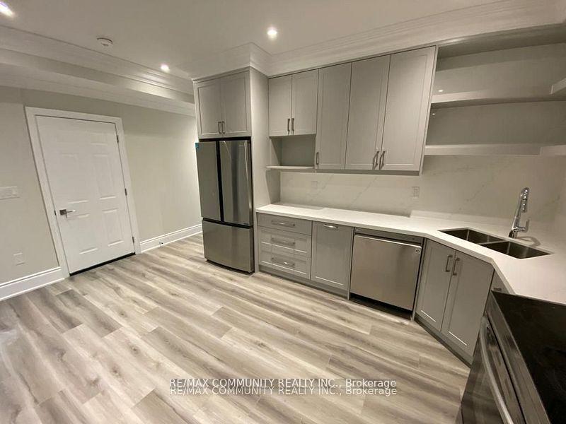 Photo 2 of 118 Queen Street, Whitby, Brooklin — HOMEH