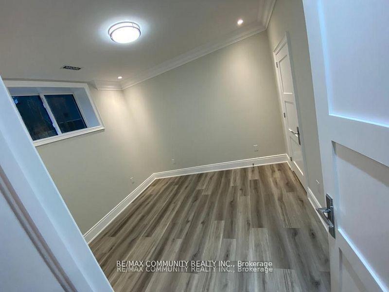 Photo 10 of 118 Queen Street, Whitby, Brooklin — HOMEH