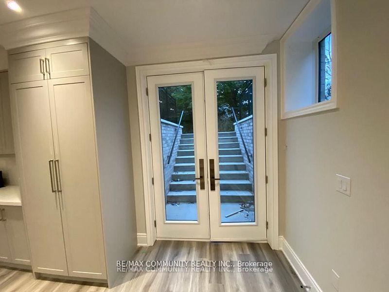 Photo 15 of 118 Queen Street, Whitby, Brooklin — HOMEH